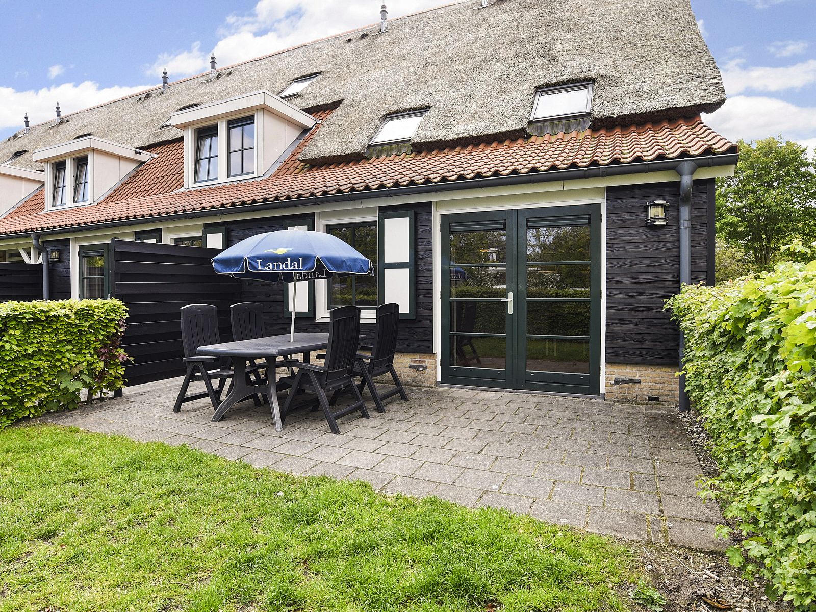 Guest house 600488 - Bungalow Schouwen-Duiveland - Résidence 't Hof van Haamstede | 6-persoons hoevewoning | 6