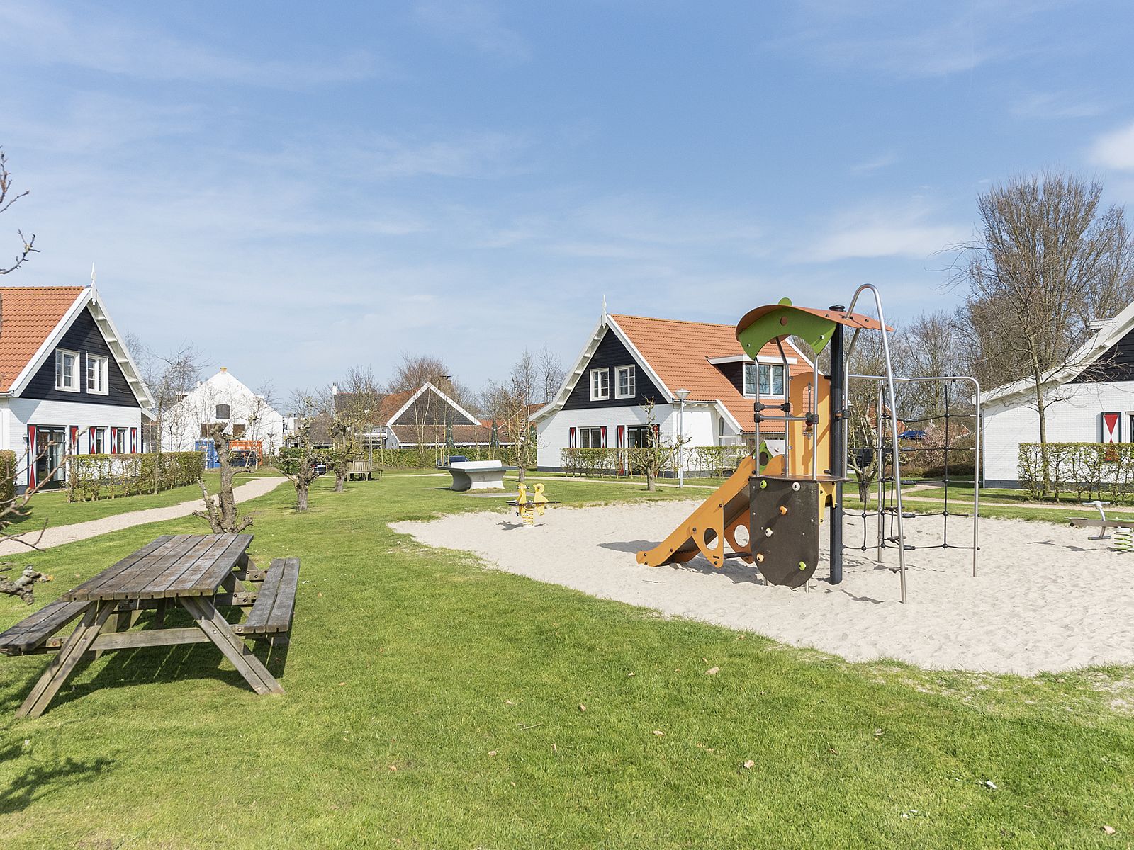 Unterkunft 600489 - Bungalow Schouwen-Duiveland - Resort Haamstede | 12-persoons bungalow | 12G