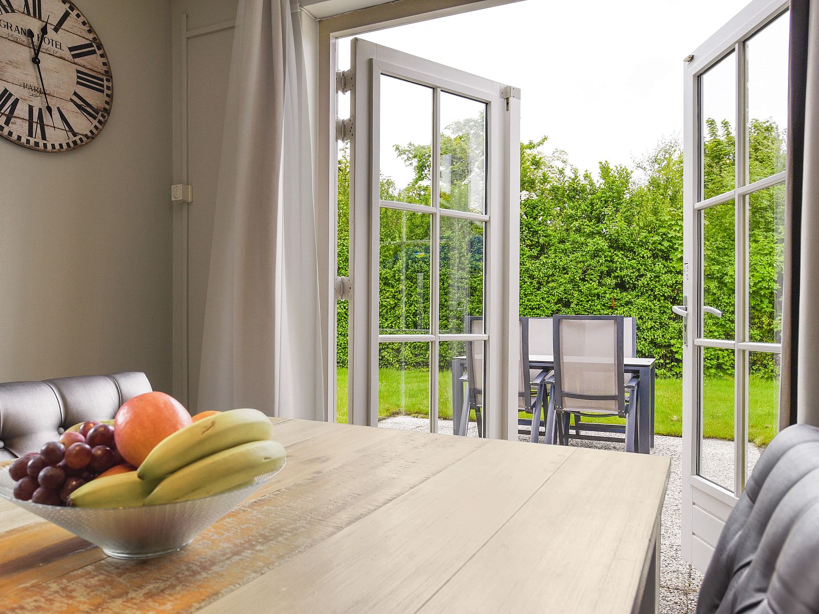 Guest house 600497 - Bungalow Schouwen-Duiveland - Villapark Livingstone | 4-persoons villa | 4L