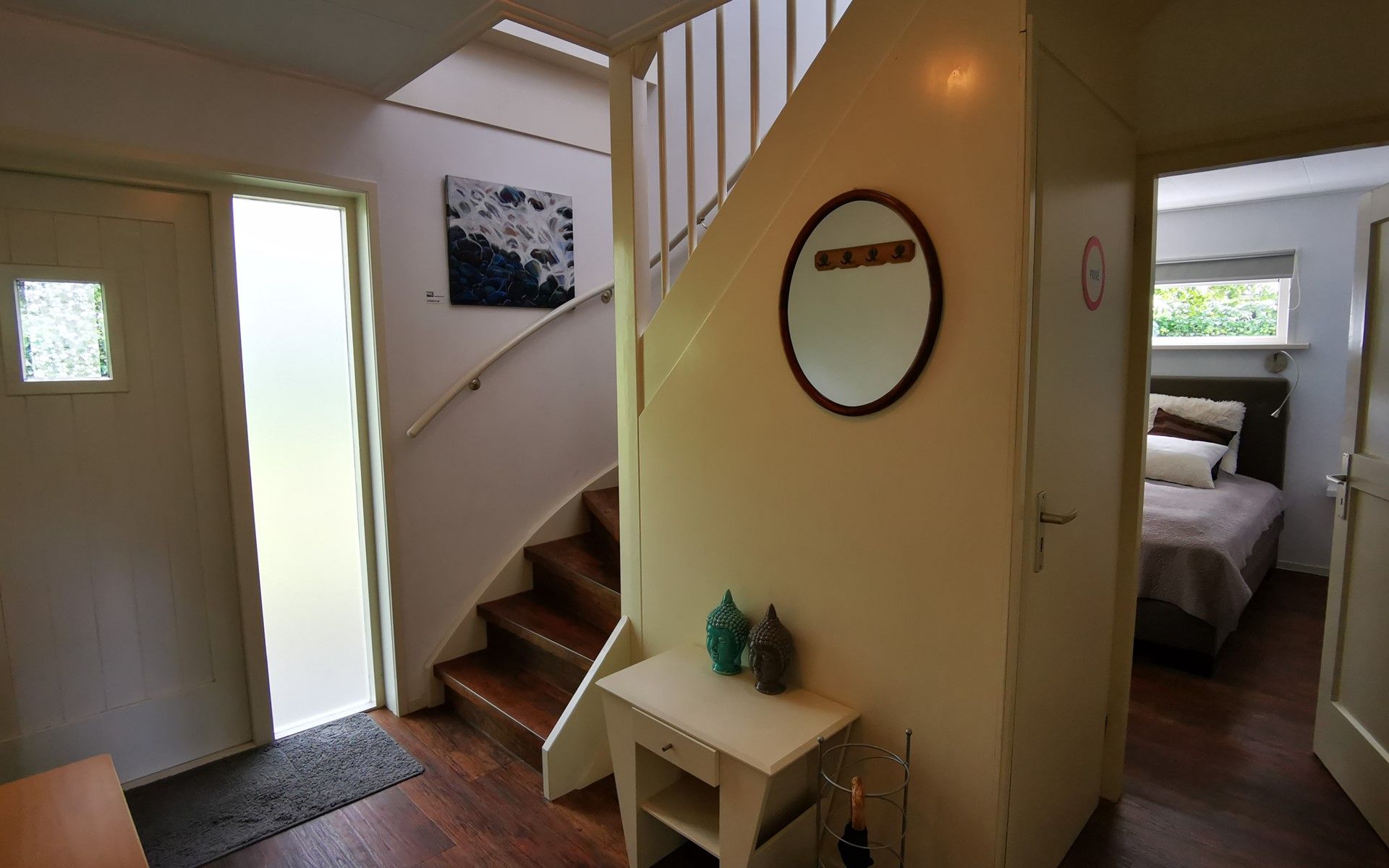 Stilvolles Badezimmer mit Dusche im Ferienhaus Duinweg 12 in Renesse, ideal zum Entspannen in Zeeland.