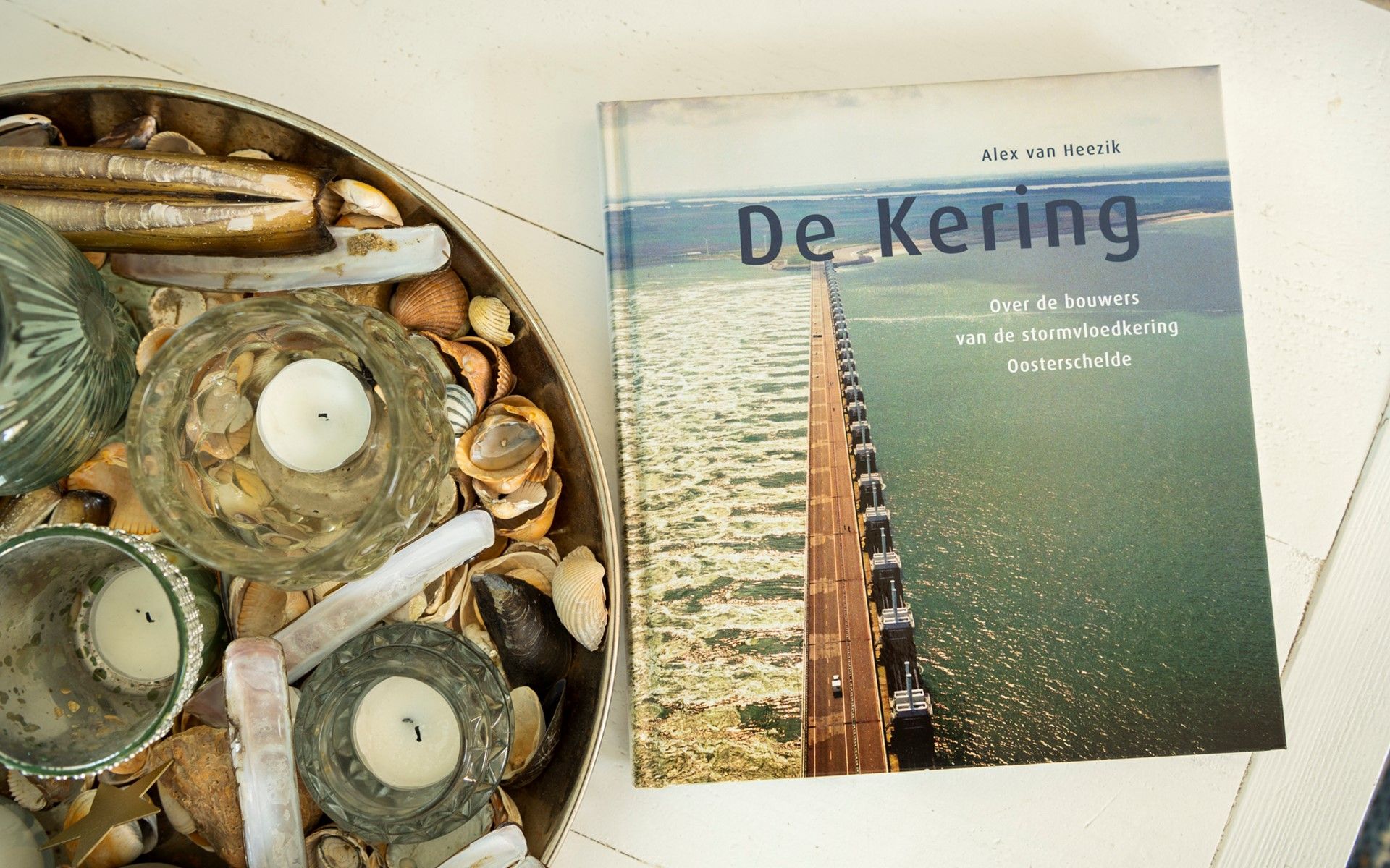 Buchen Sie ueber die Oosterscheldekering im Ferienhaus De Zuidhoek 6 in Renesse, perfekt fuer einen Regentag.