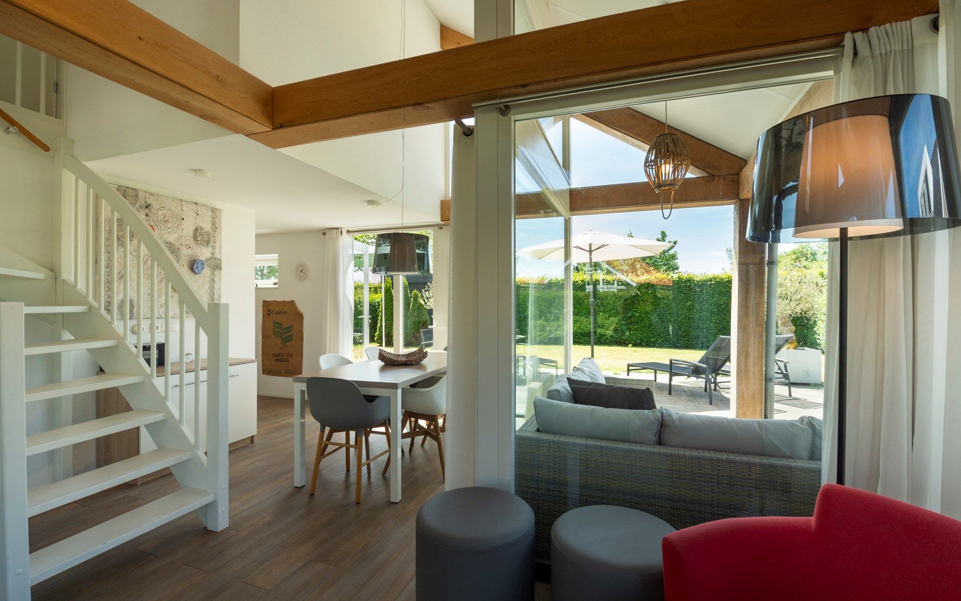 Offener Wohn- und Essbereich im Ferienhaus Zonnedorp 8, De Zeehond in Renesse, Zeeland.