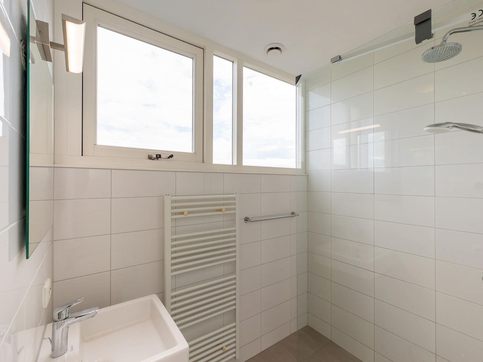 Guest house 6007215 - Holiday property Schouwen-Duiveland - Zonnedorp Kavel 10 Renesse | Villa near the Beach & with Spa