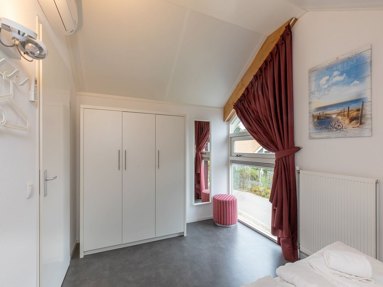 Guest house 6007221 - Holiday property Schouwen-Duiveland - Zonnedorp 26 Renesse: Comfortable Beach Holiday on the North