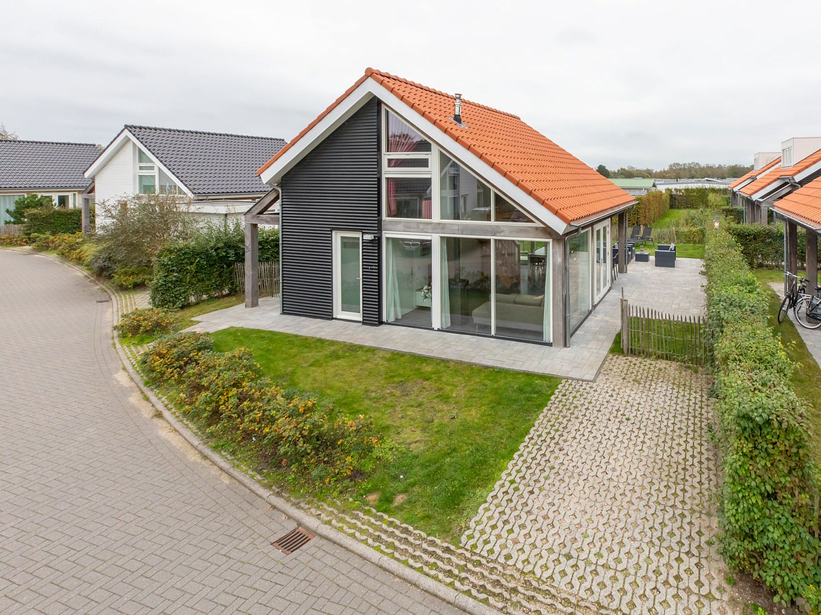 Guest house 6007221 - Holiday property Schouwen-Duiveland - Zonnedorp 26 Renesse: Comfortable Beach Holiday on the North
