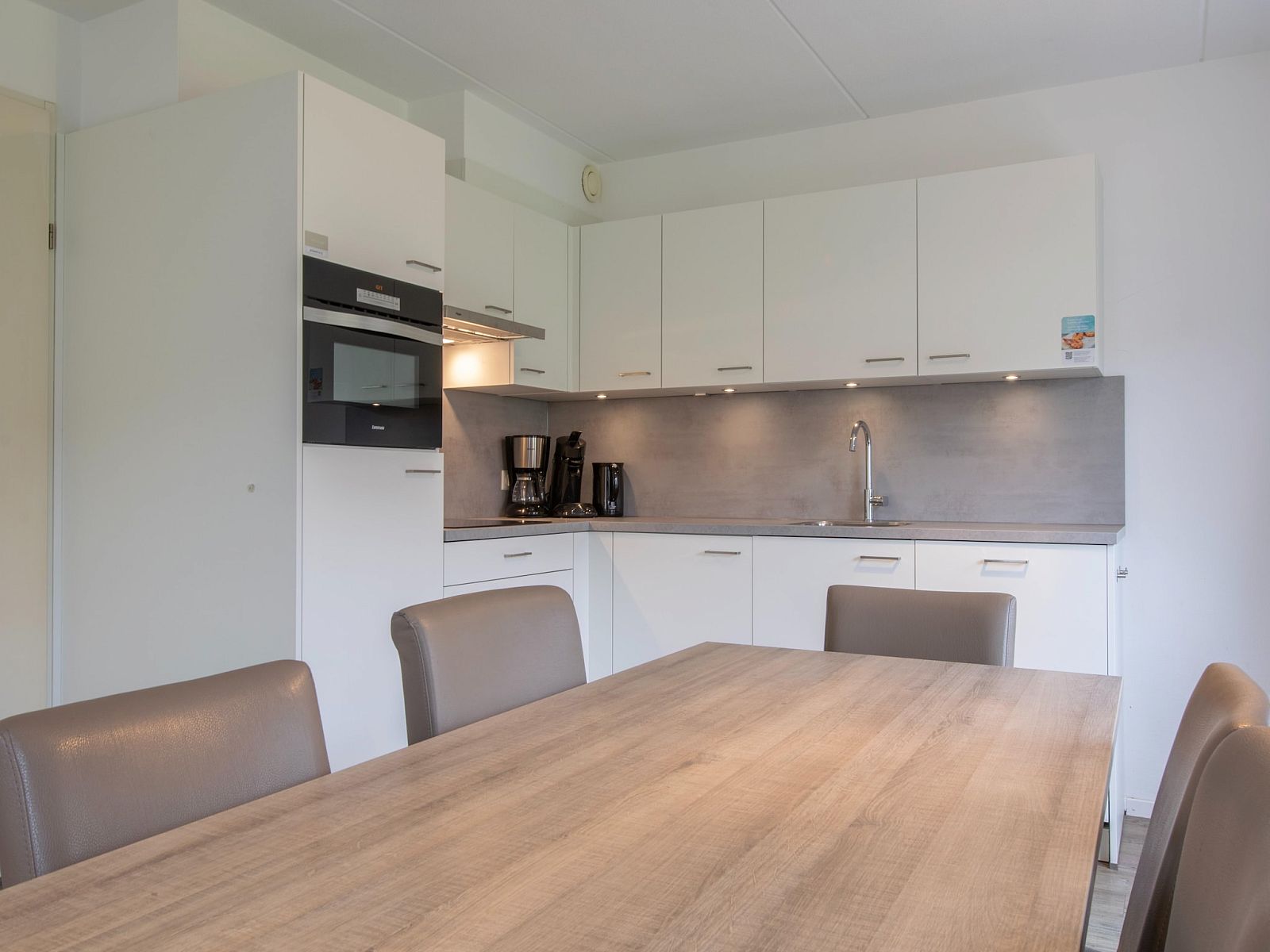 Guest house 6007227 - Holiday property Schouwen-Duiveland - Vakantiepark de Soeten Haert 14