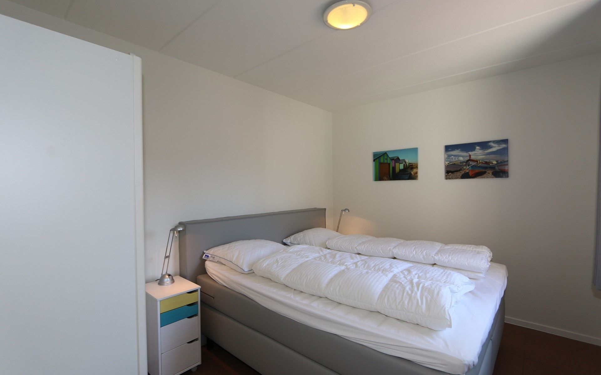Comfortable bedroom in Holiday home Horizon 95, Renesse, with a large bed and quiet decor.