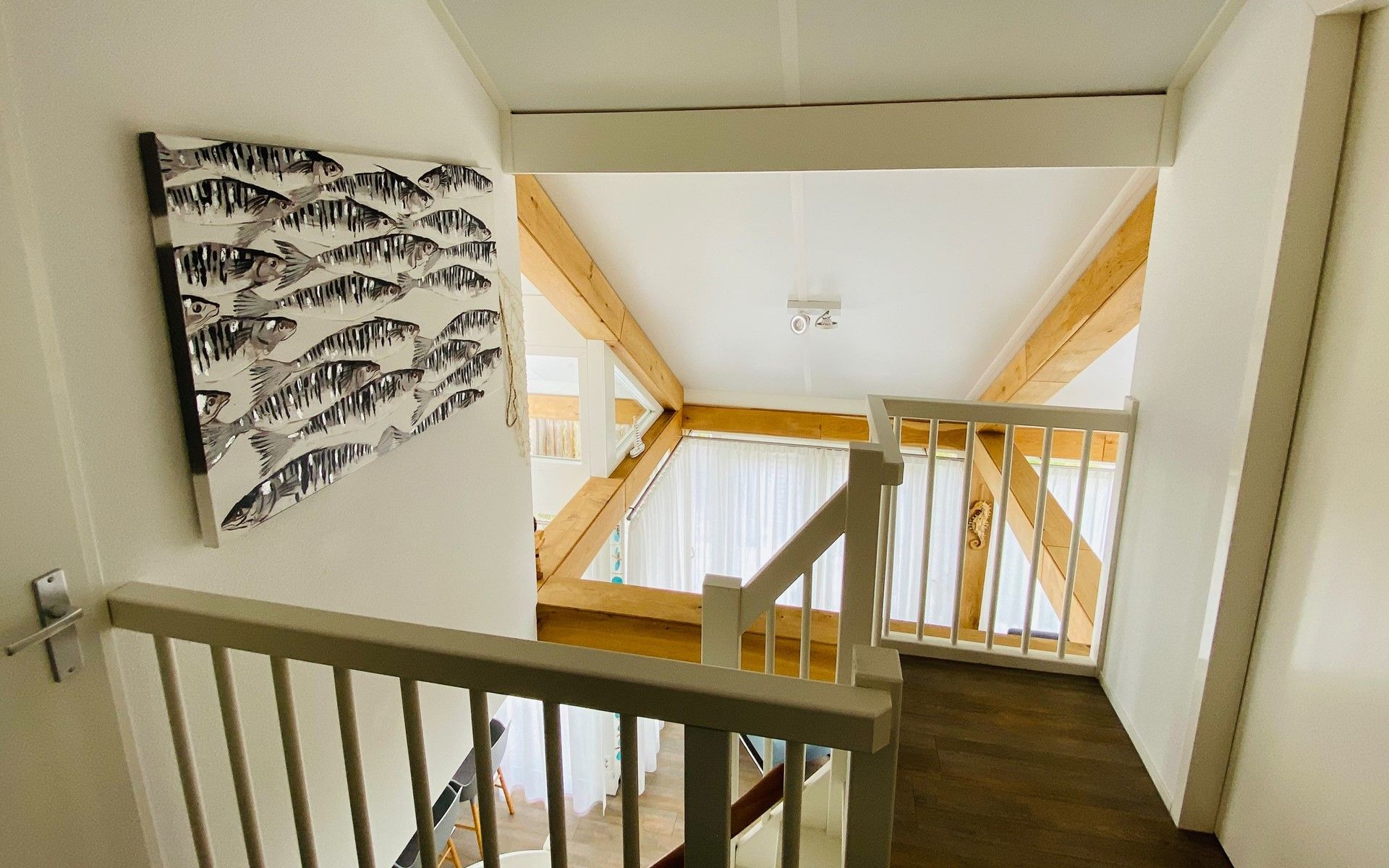 Dachgeschoss mit Dekoration in Ferienhaus Zonnedorp 29 Strandloper, Renesse, Zeeland.