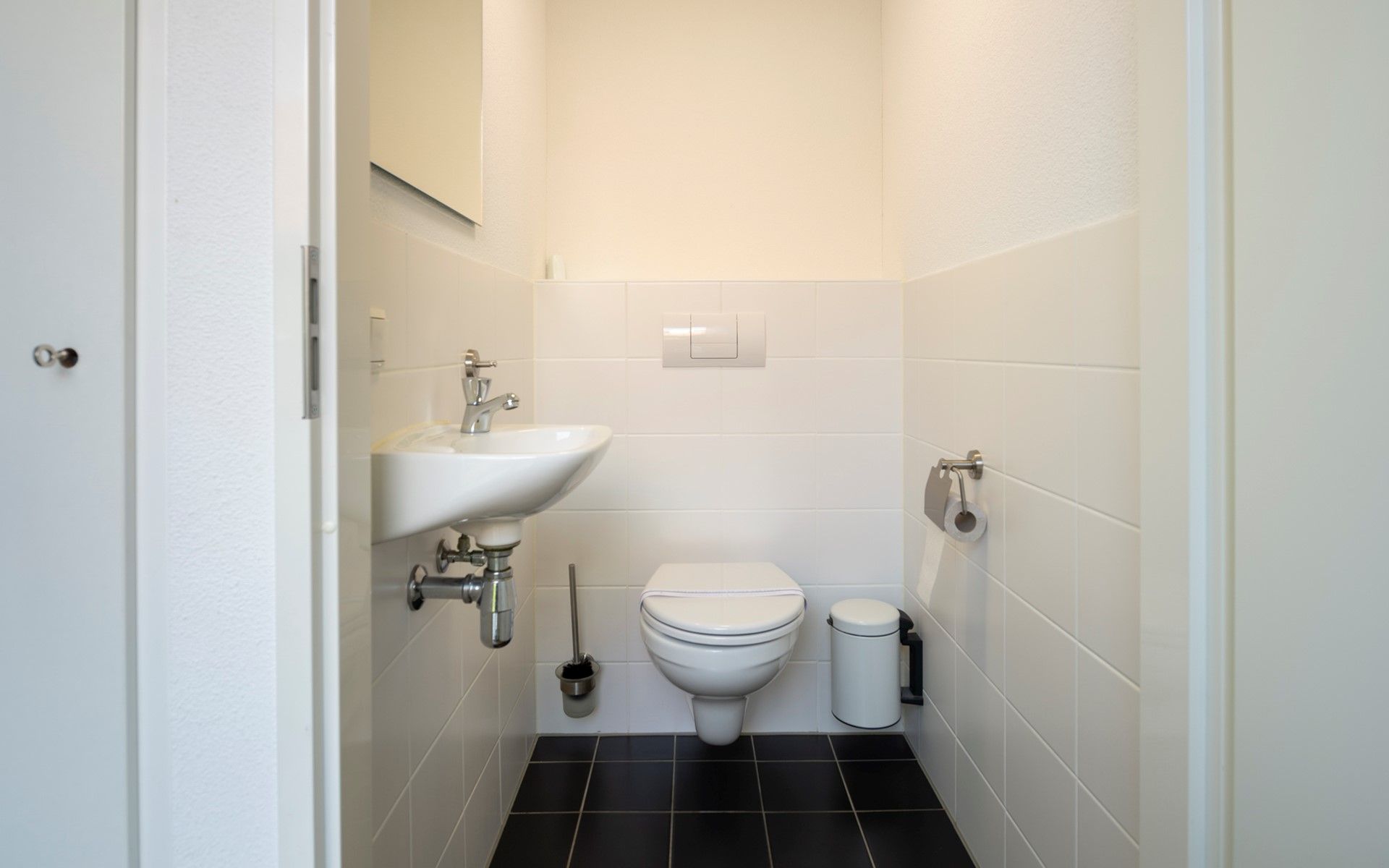 Overzicht van de woonkamer in Vakantiehuis Zonnedorp 27 Beach Villa Renesse.