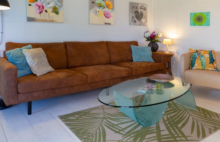 Comfortable sitting area in Huisje in Renesse, a vacation home in green Schouwen-Duiveland.