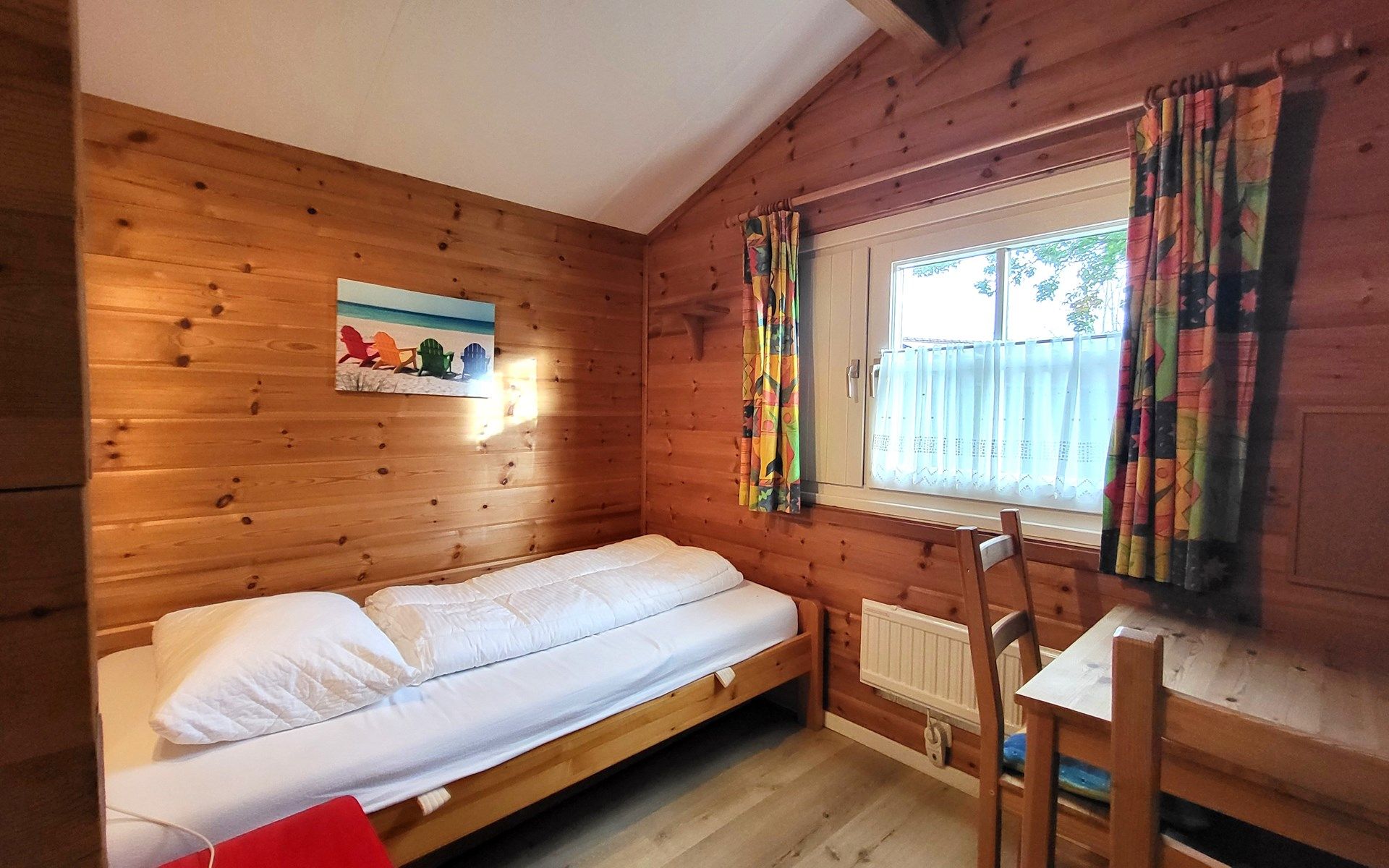 Modern bathroom in Holiday bungalow Beachpark 42, chalet in Renesse, with spacious shower.