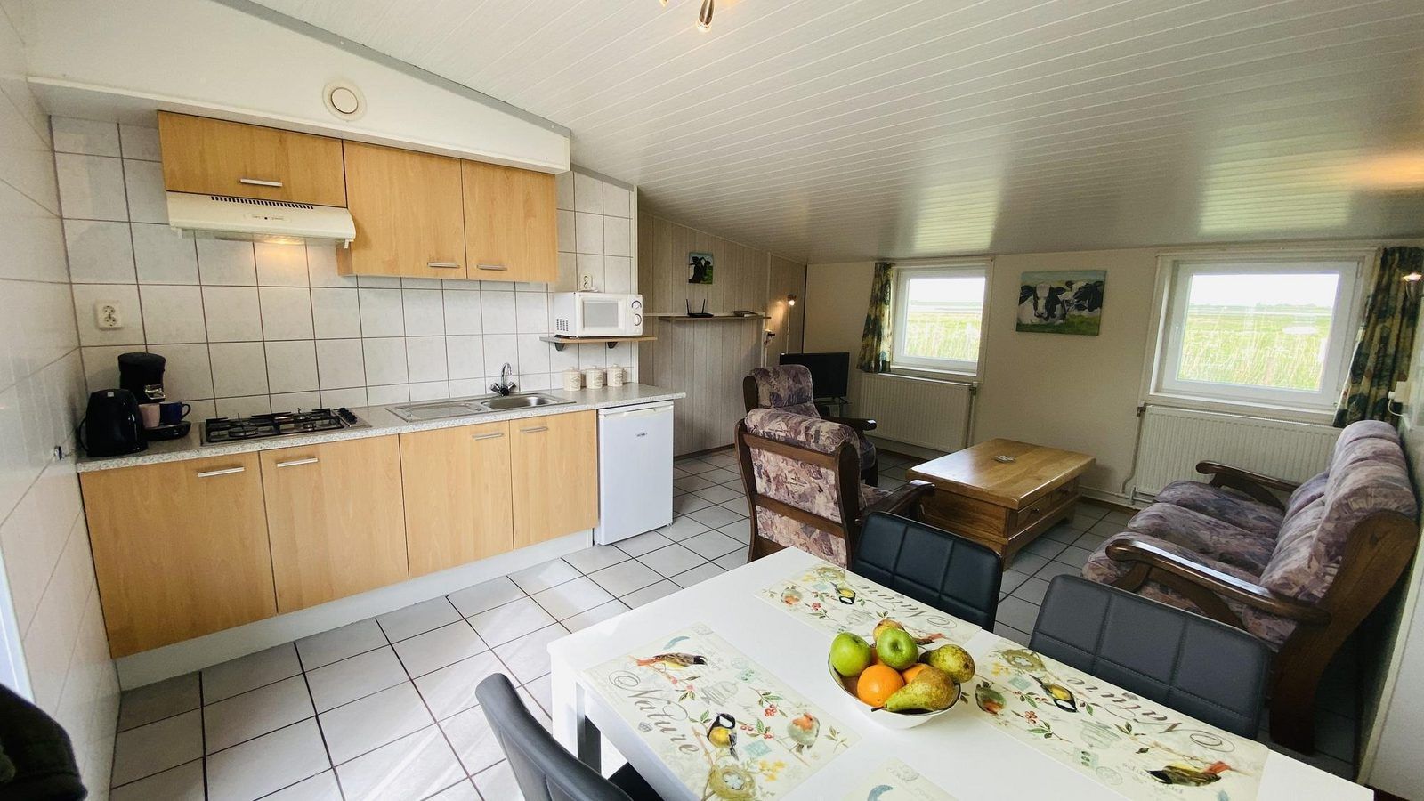 Moderne keuken in VZ182 Vakantiehuis Kerkwerve, Zeeland.