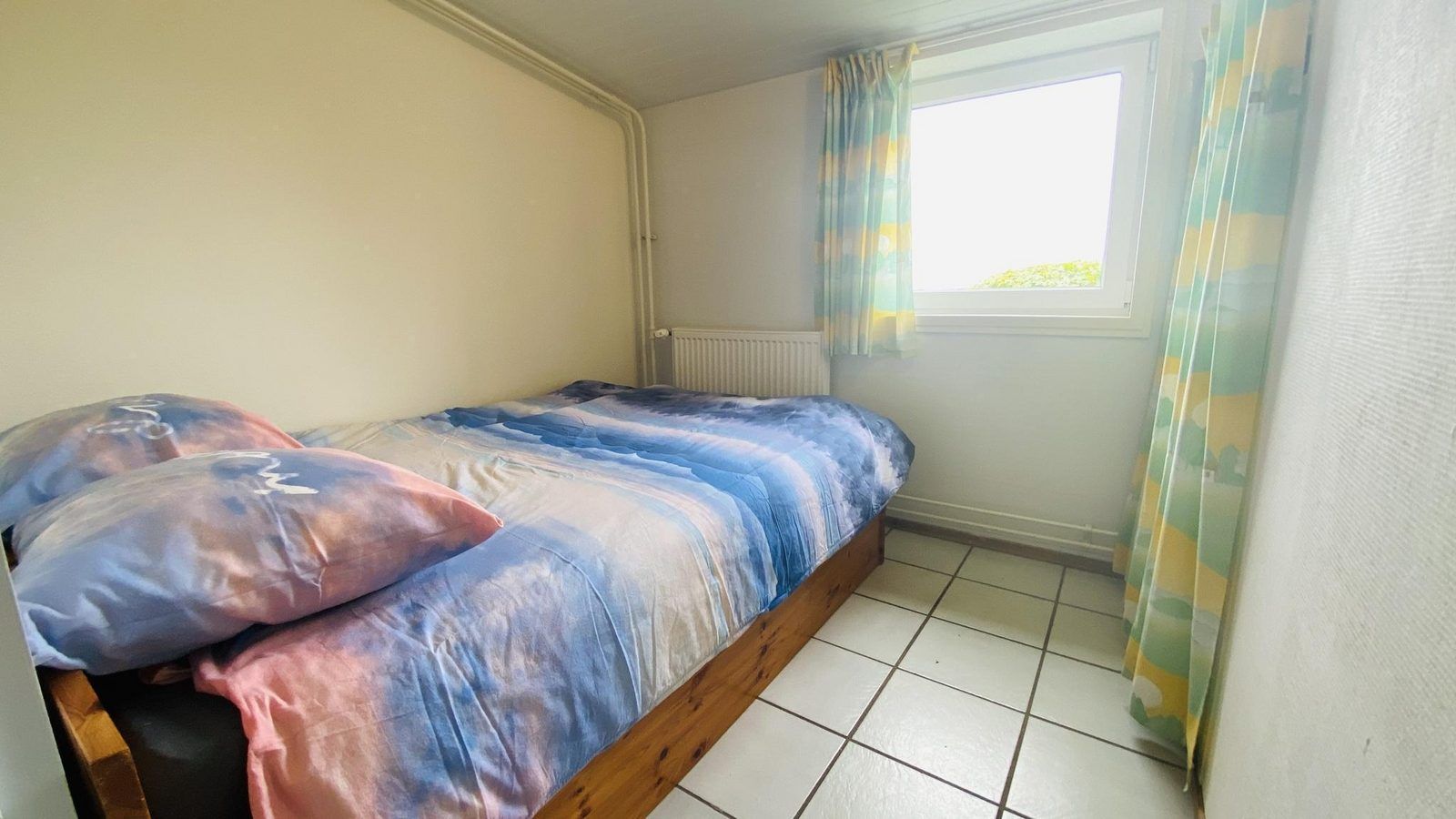 Comfortabele slaapkamer in VZ182 Vakantiehuis Kerkwerve, Zeeland.