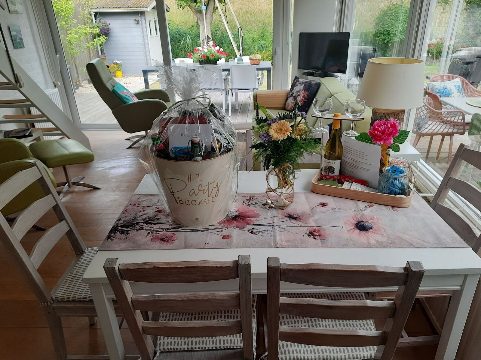 Guest house 610411 - Holiday property Tholen - Vakantiehuis Schöne Familien-Ferienwohnung in Zeeland