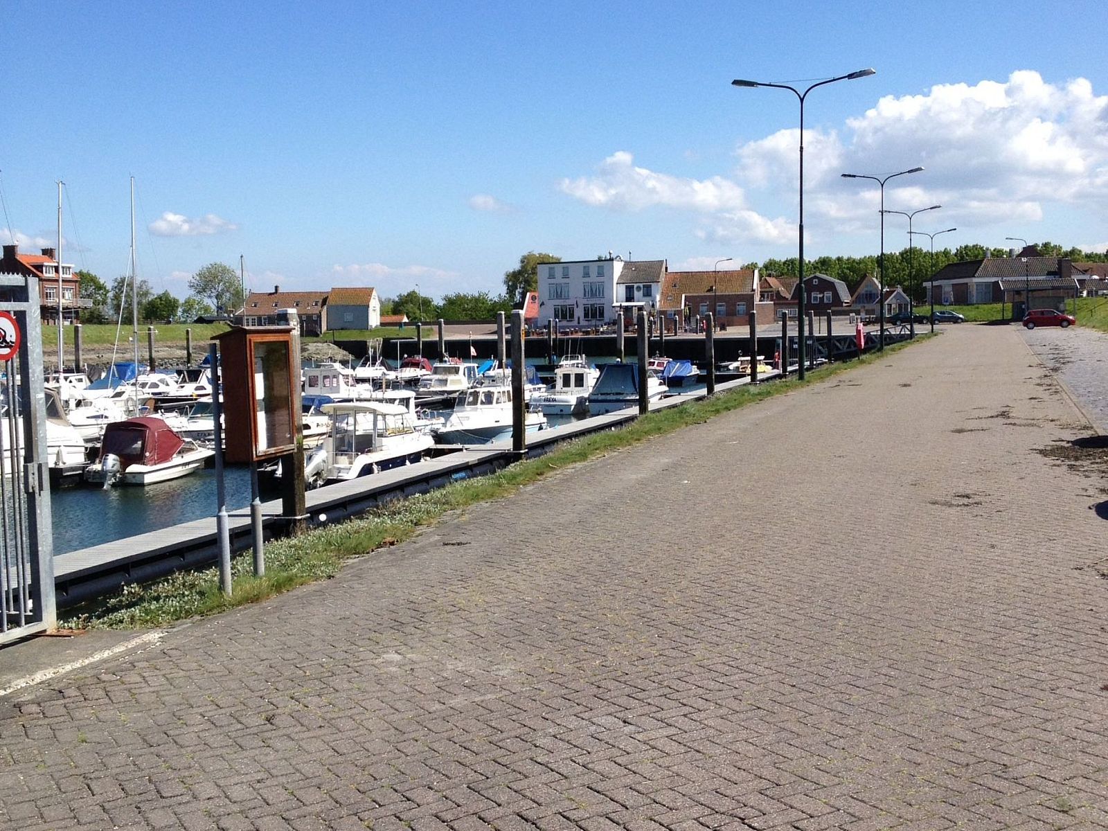 Guest house 610414 - Holiday property Tholen - Vakantiehuis mit Garten, Grill und Terrasse