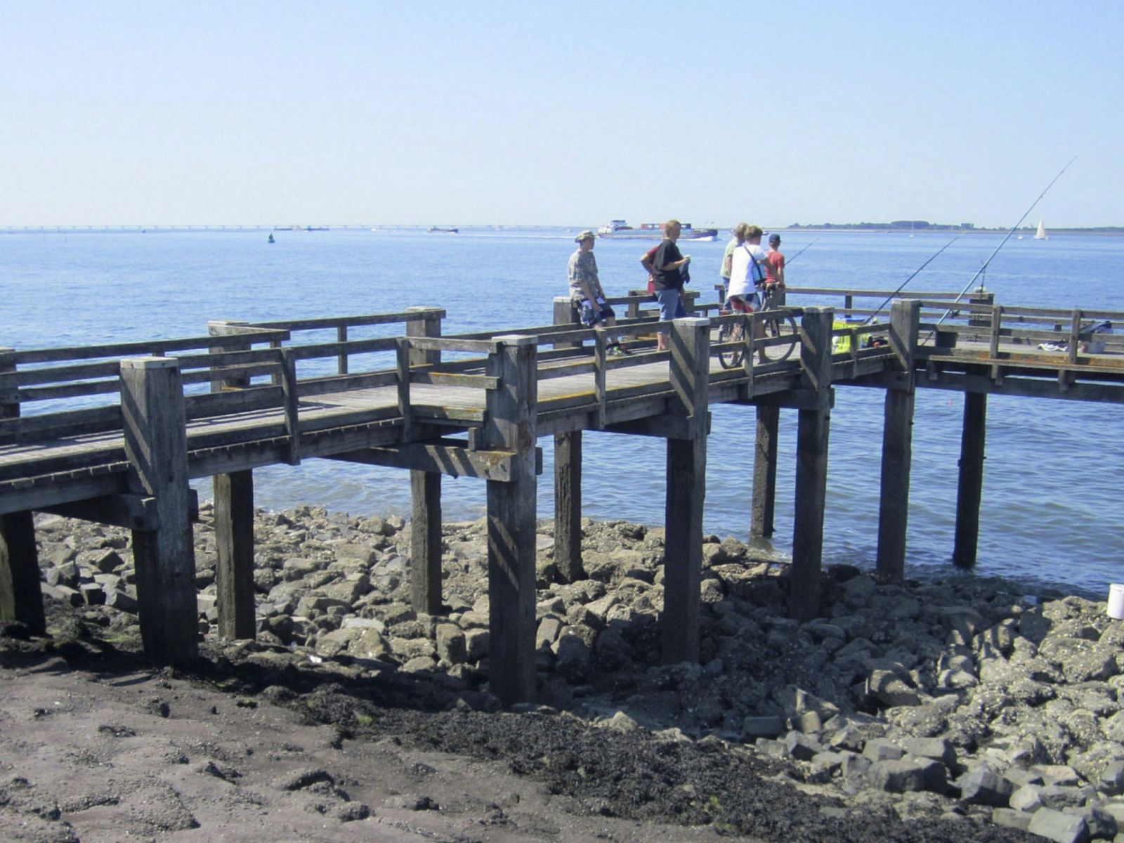 Guest house 610479 - Holiday property Tholen - Vakantiehuis am Meer in Zeeland