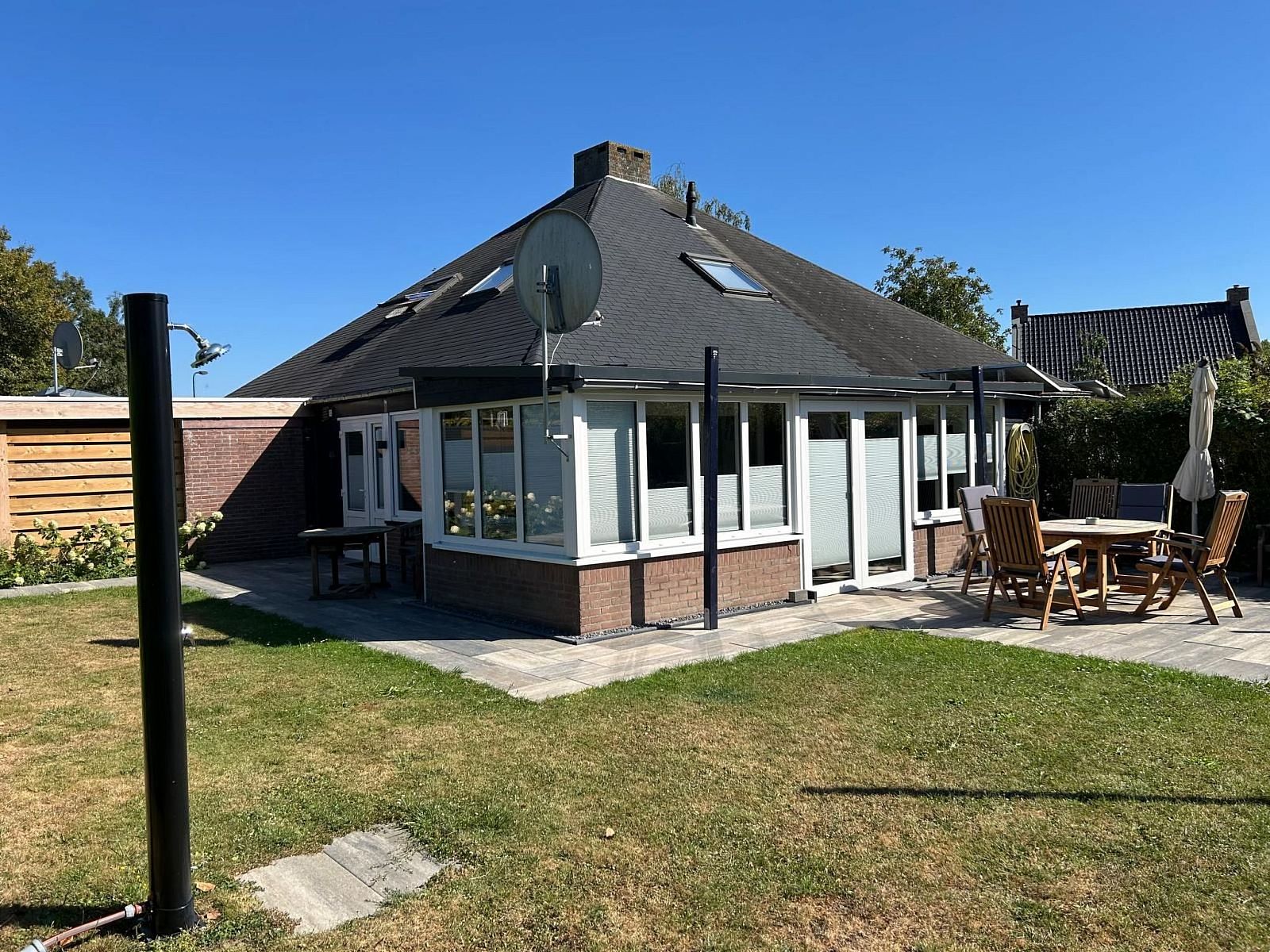 Guest house 610485 - Holiday property Tholen - Vakantiehuis Buurtweg 13