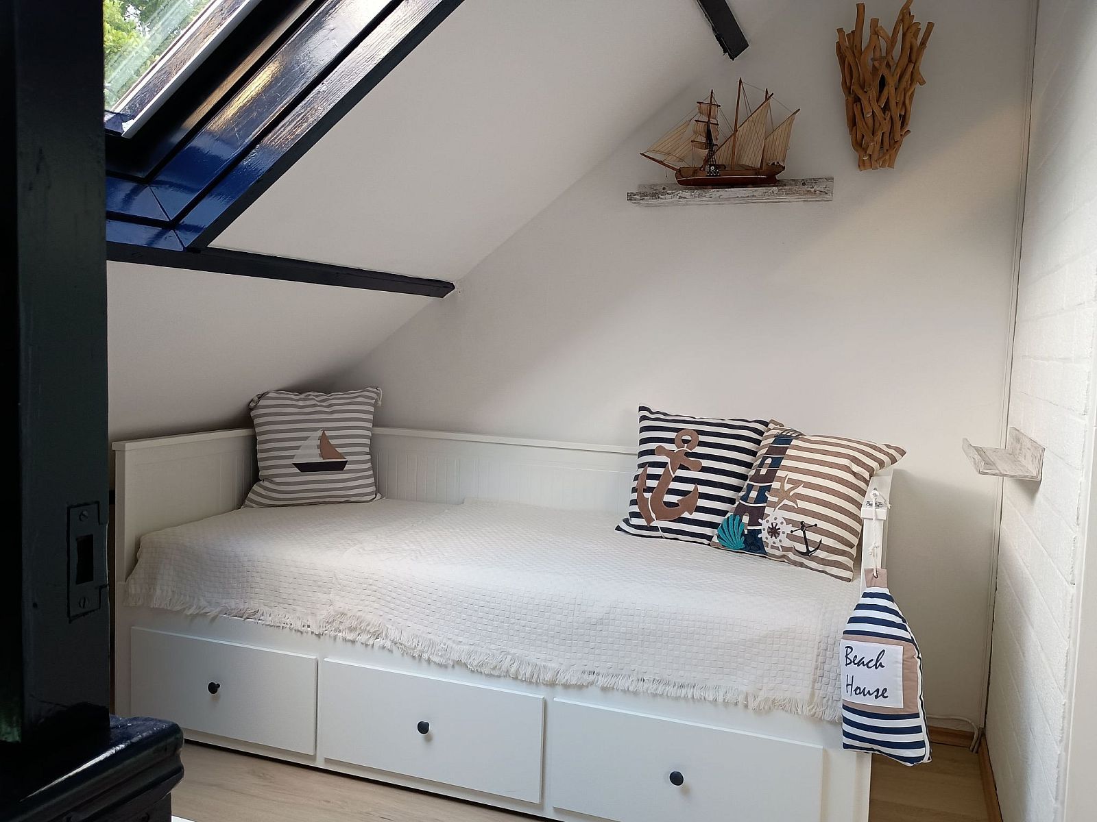 Guest house 610485 - Holiday property Tholen - Vakantiehuis Buurtweg 13