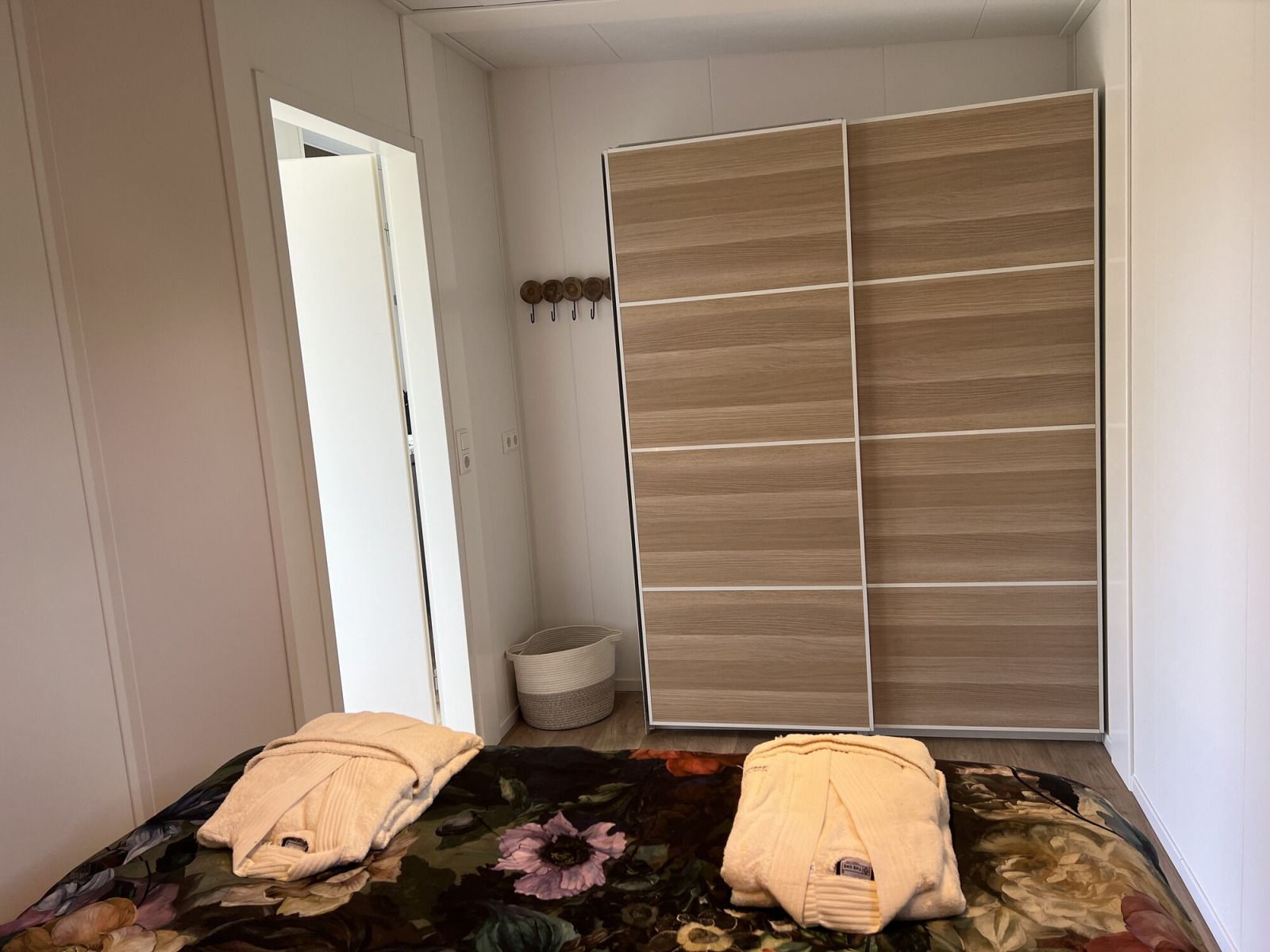 Guest house 611041 - Holiday property Tholen - Parkzicht