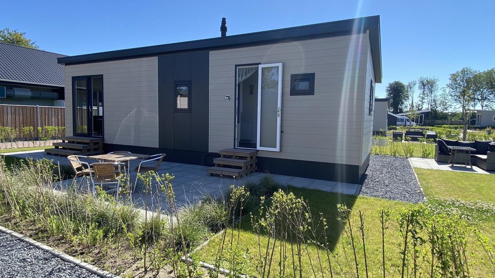 VZ873 Ferienchalet in Scherpenisse mit sonniger Terrasse und Garten in Tholen, Zeeland.