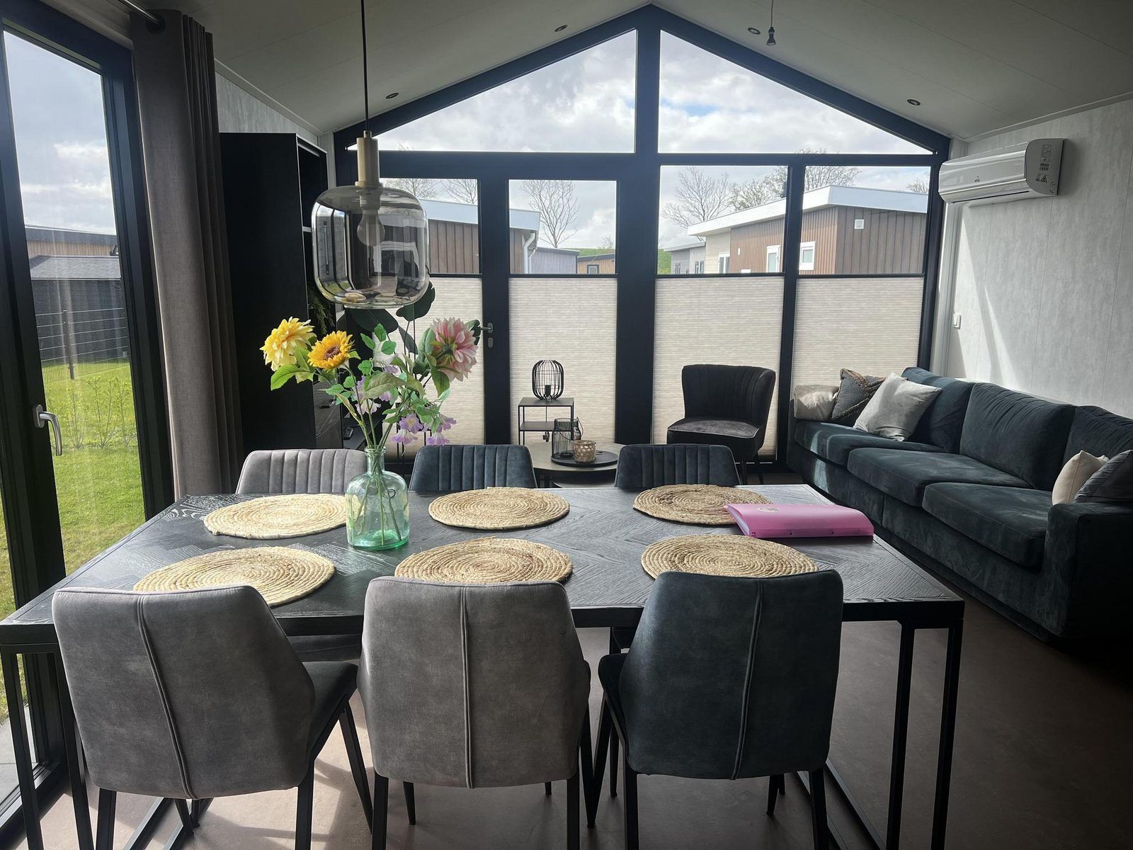 Guest house 611066 - Holiday property Tholen - VZ2411 Luxe vakantiechalet in Scherpenisse