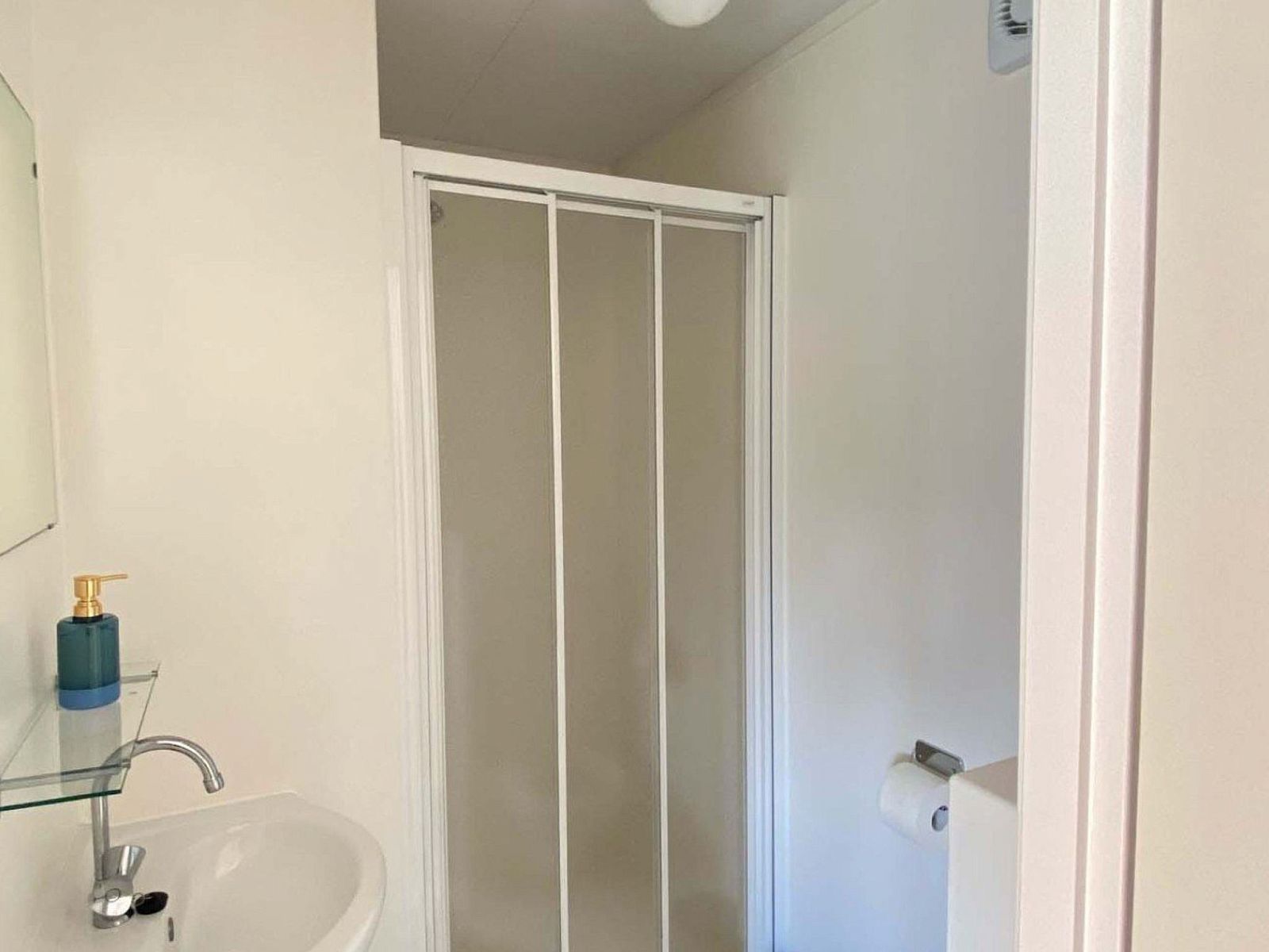 Guest house 611076 - Holiday property Tholen - Vakantiehuis Vakantiepark de Zeeuwse Parel - Hotelkamer 2p