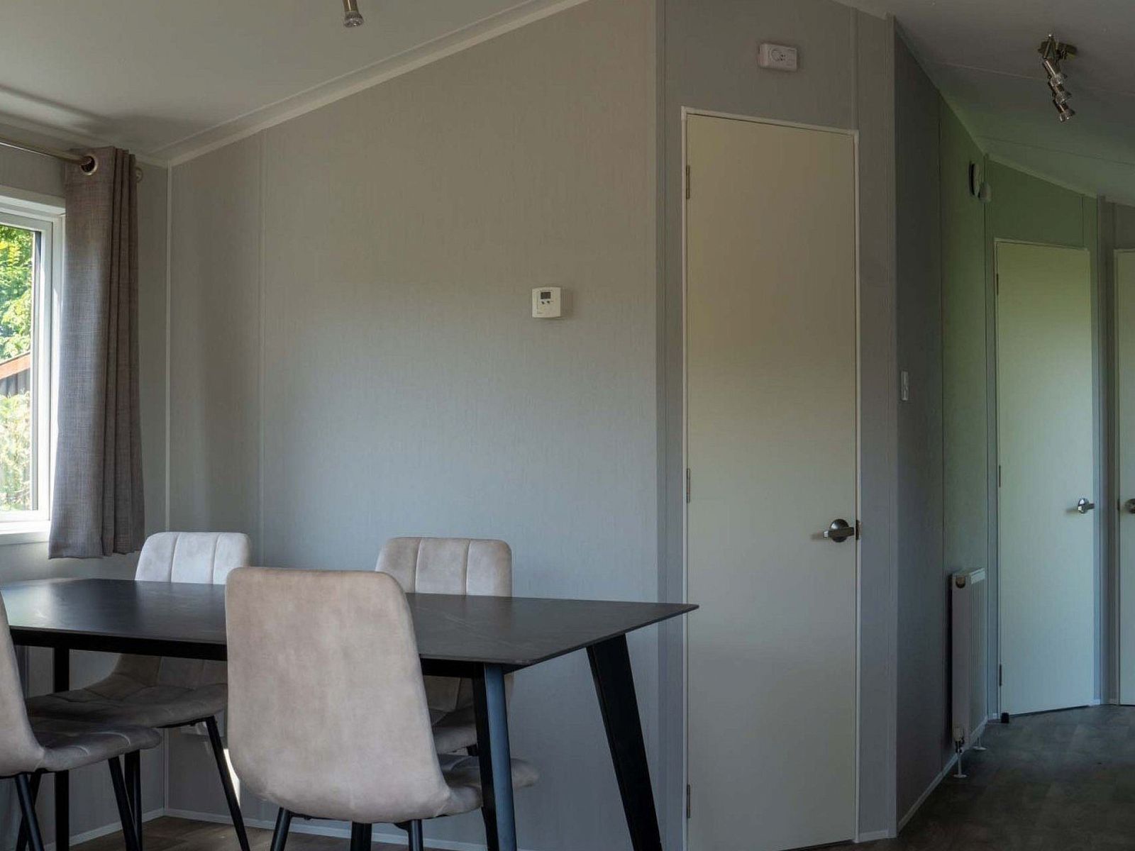 Verblijf 611082 - Vakantiewoning Tholen - Vakantiehuis Vakantiepark de Zeeuwse Parel - Beachhouse 4p