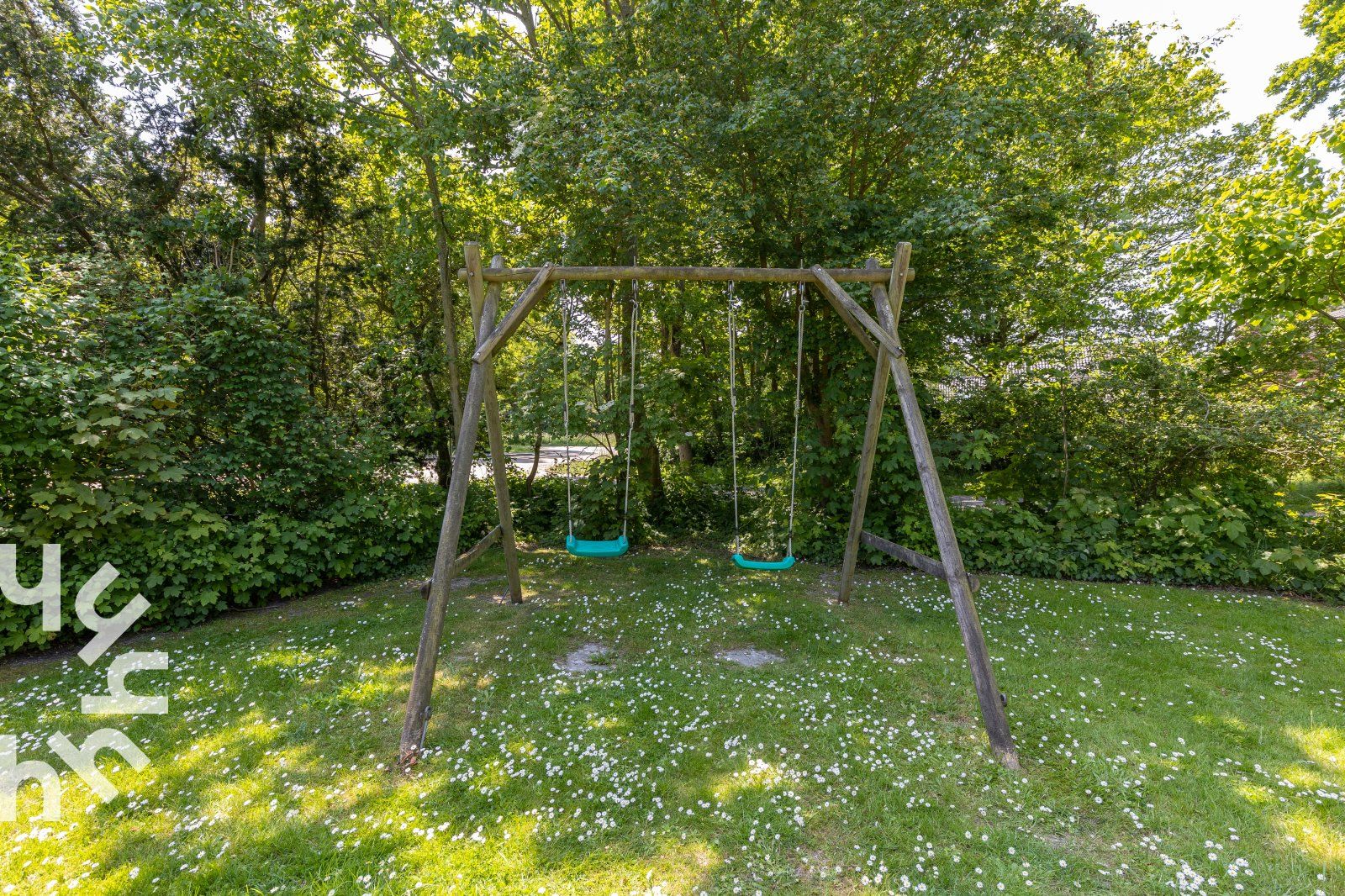 Tweede keukenhoek in vakantiehuis ZE098 in Oostkapelle, Walcheren, met moderne apparatuur.