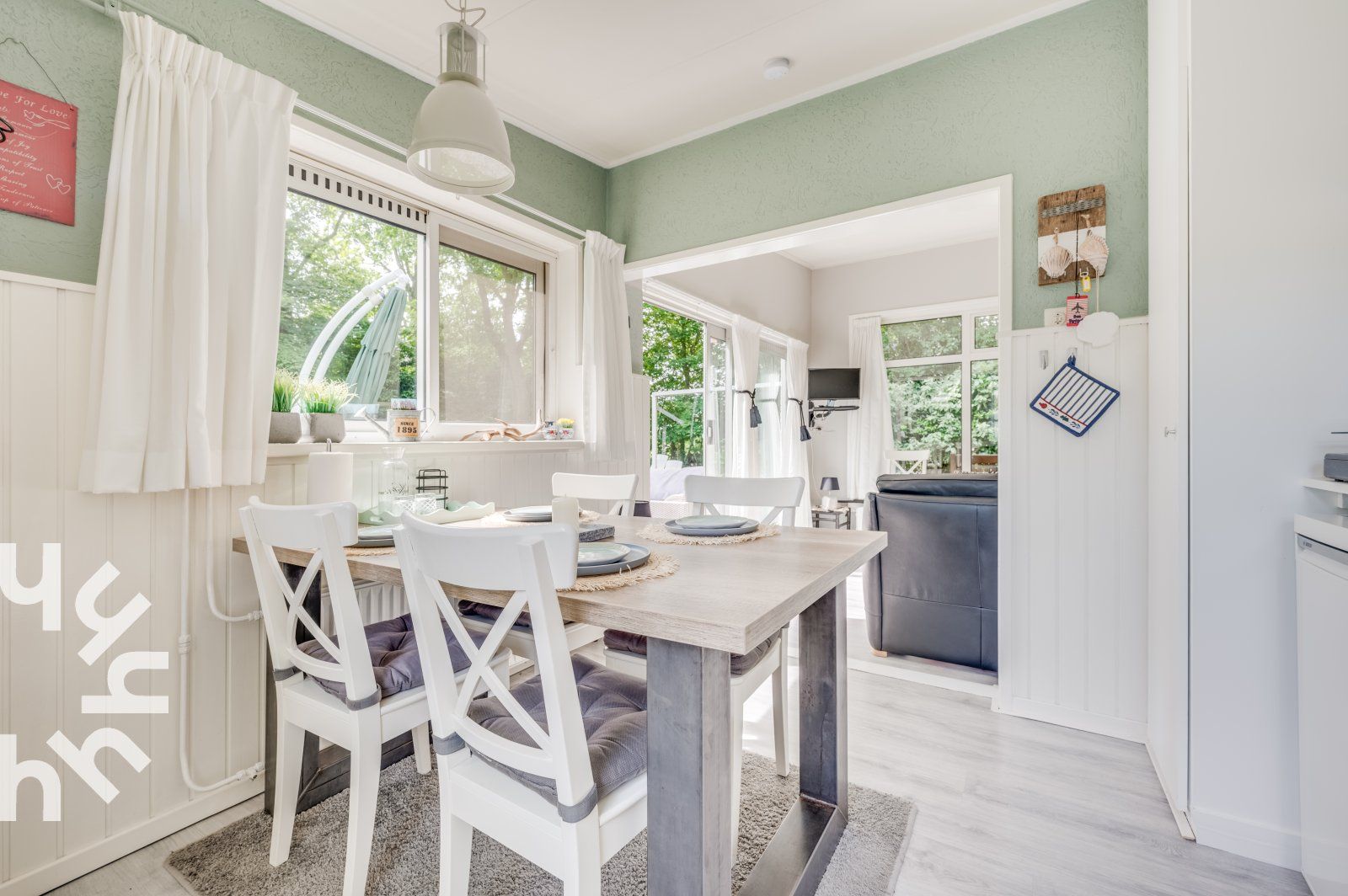 Dekorativer Kamin im Ferienhaus ZE722, Oostkapelle, Walcheren, Zeeland.