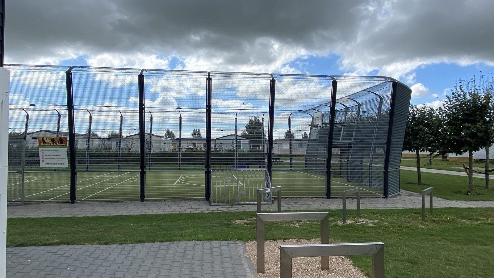 Sportanlagen in der Naehe von VZ882 Ferienhaus Oostkapelle, Walcheren.