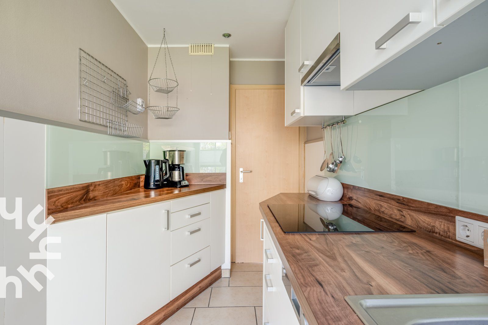 Modern bathroom in vacation home ZE742, Oostkapelle, Walcheren.
