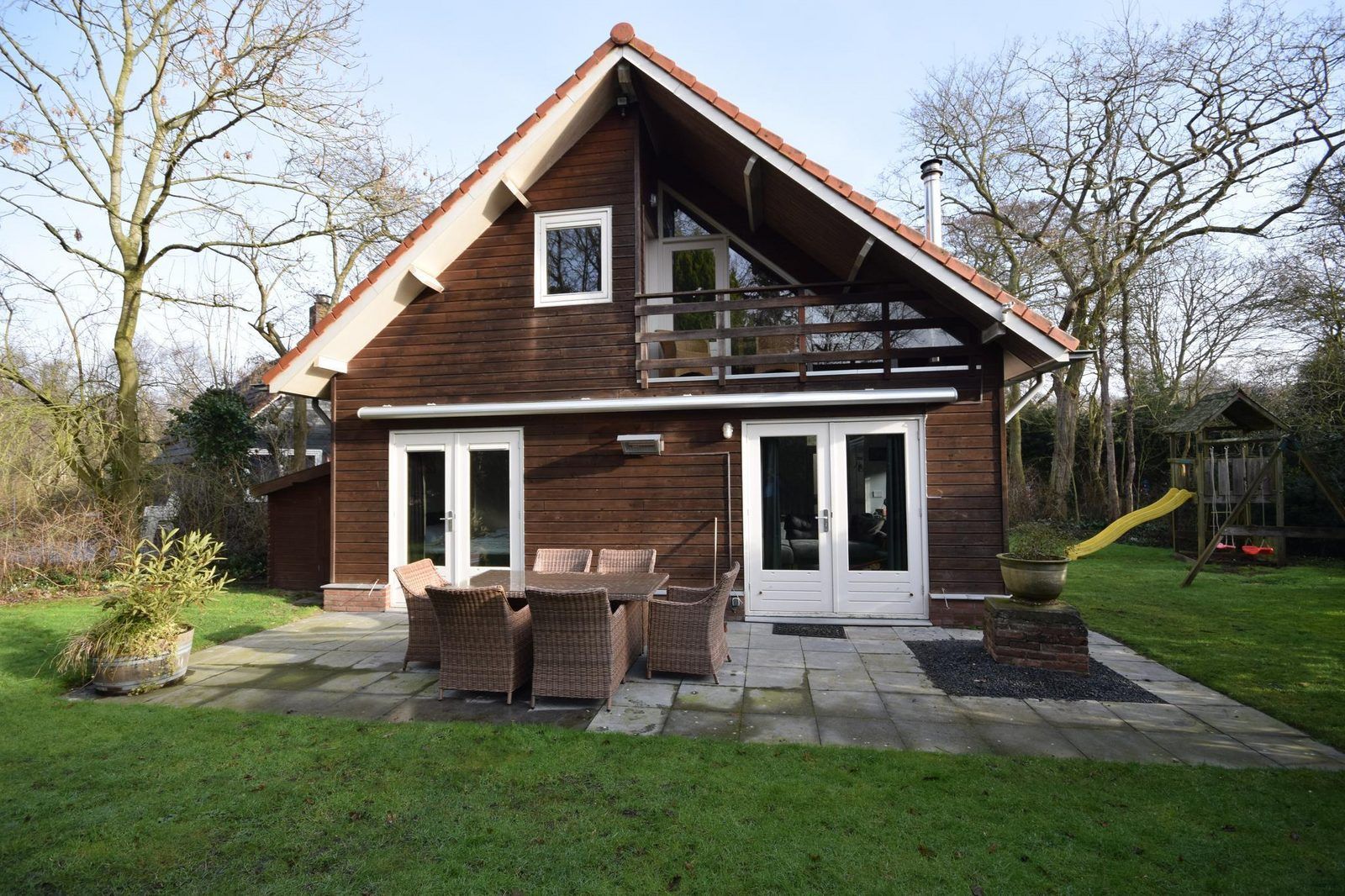 VZ1174 Ferienhaus in Oostkapelle mit grosser Terrasse in der gruenen Umgebung von Walcheren, Zeeland.