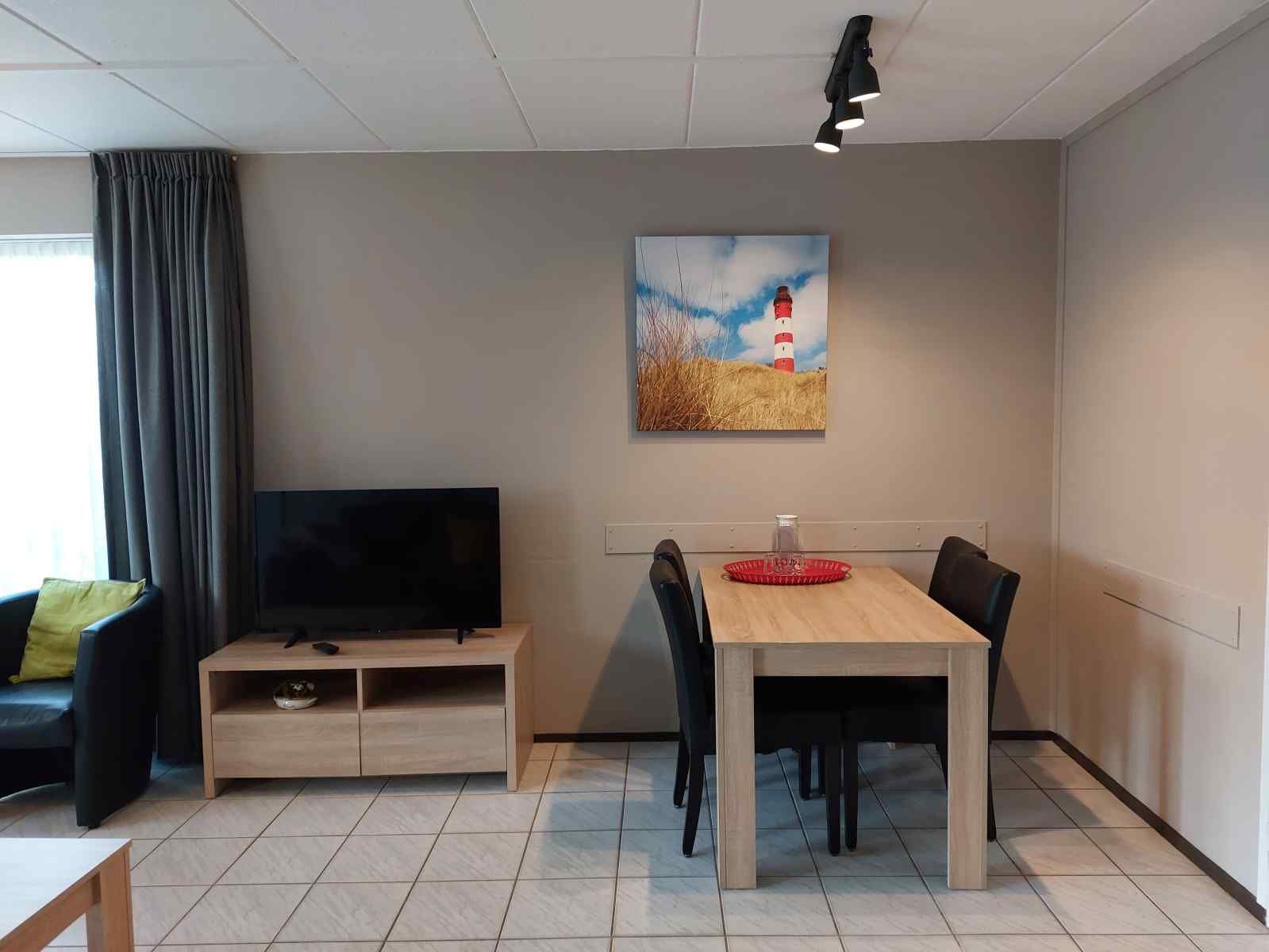 Modernes Badezimmer und sonnige Veranda in ZE319 Ferienhaus Oostkapelle Walcheren