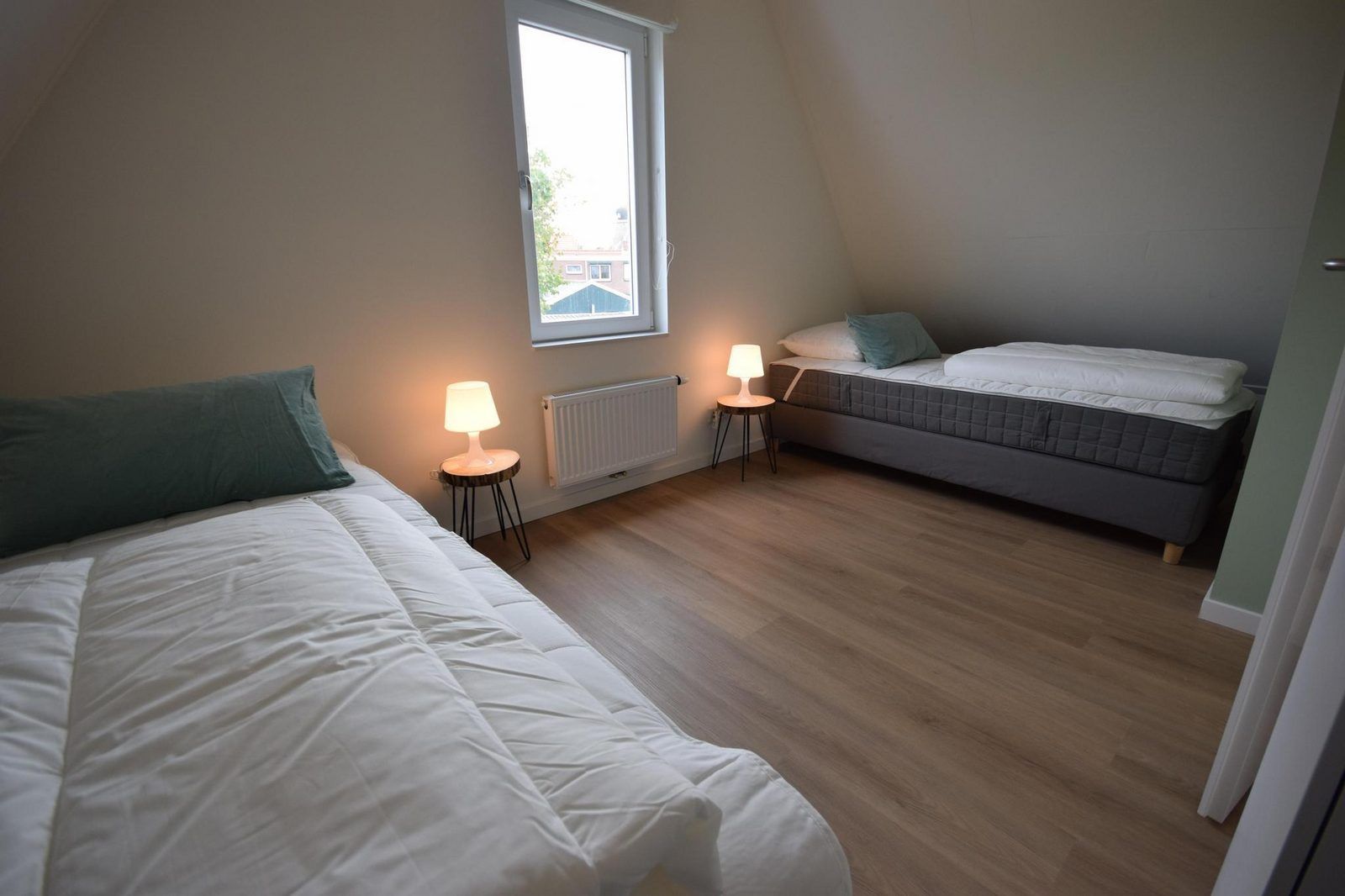 Einzelzimmer in VZ1078 Ferienhaus in Oostkapelle mit moderner Einrichtung.