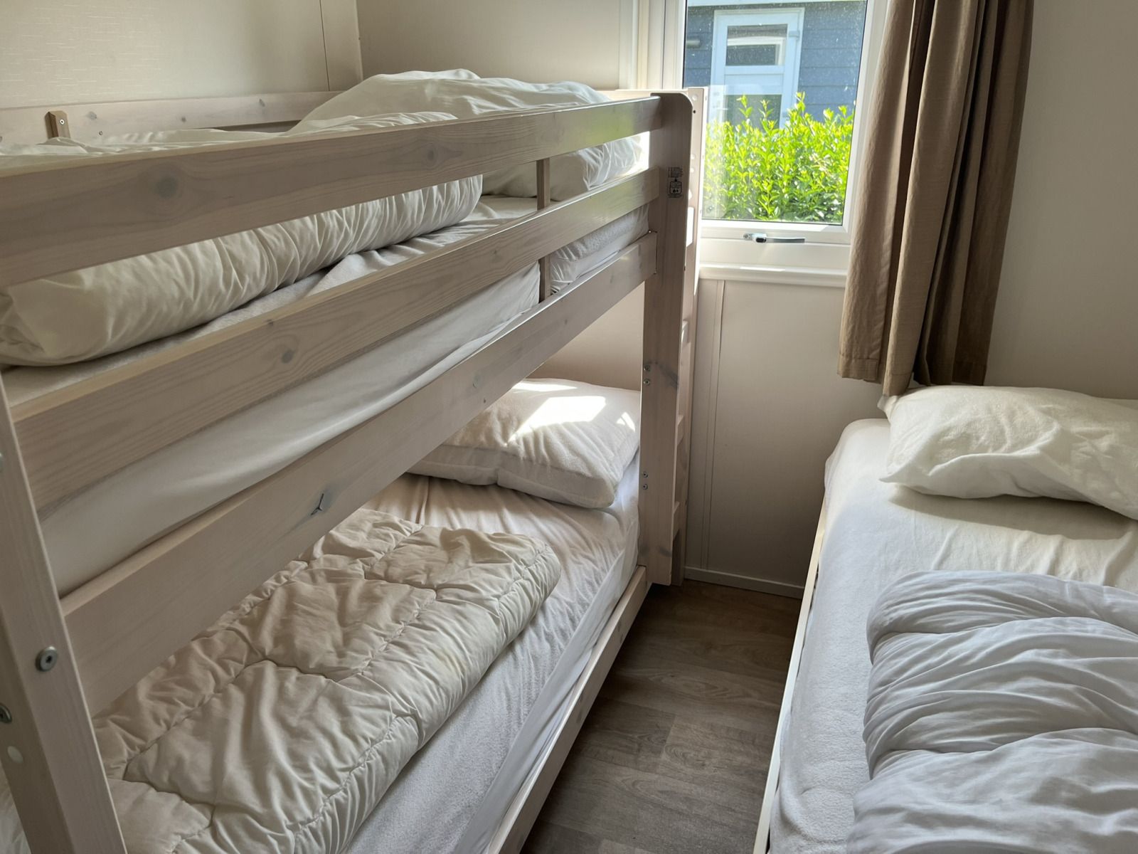 Moderne Kueche im Ferienhaus ZE1509, Oostkapelle, Zeeland.