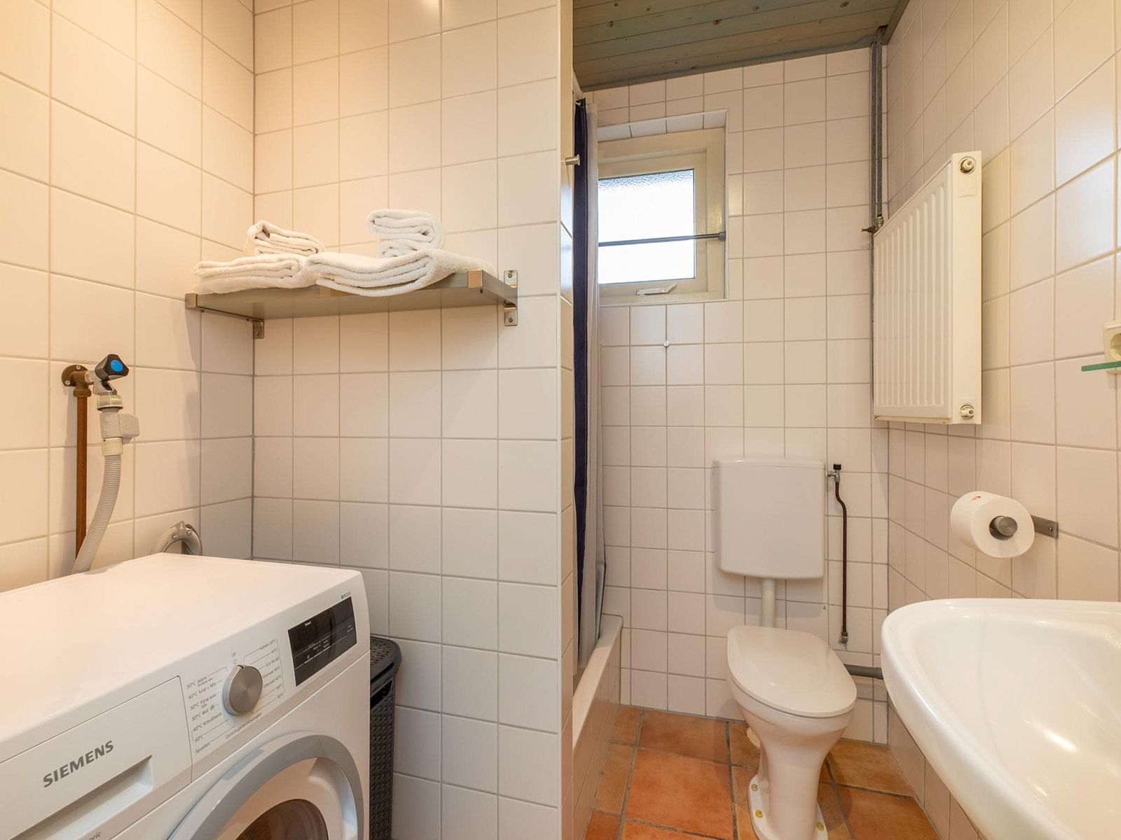 Guest house 6202195 - Holiday property Walcheren - Vakantiehuis voor 6 personen  Hoge Weide 63 Oostkapelle  Dic