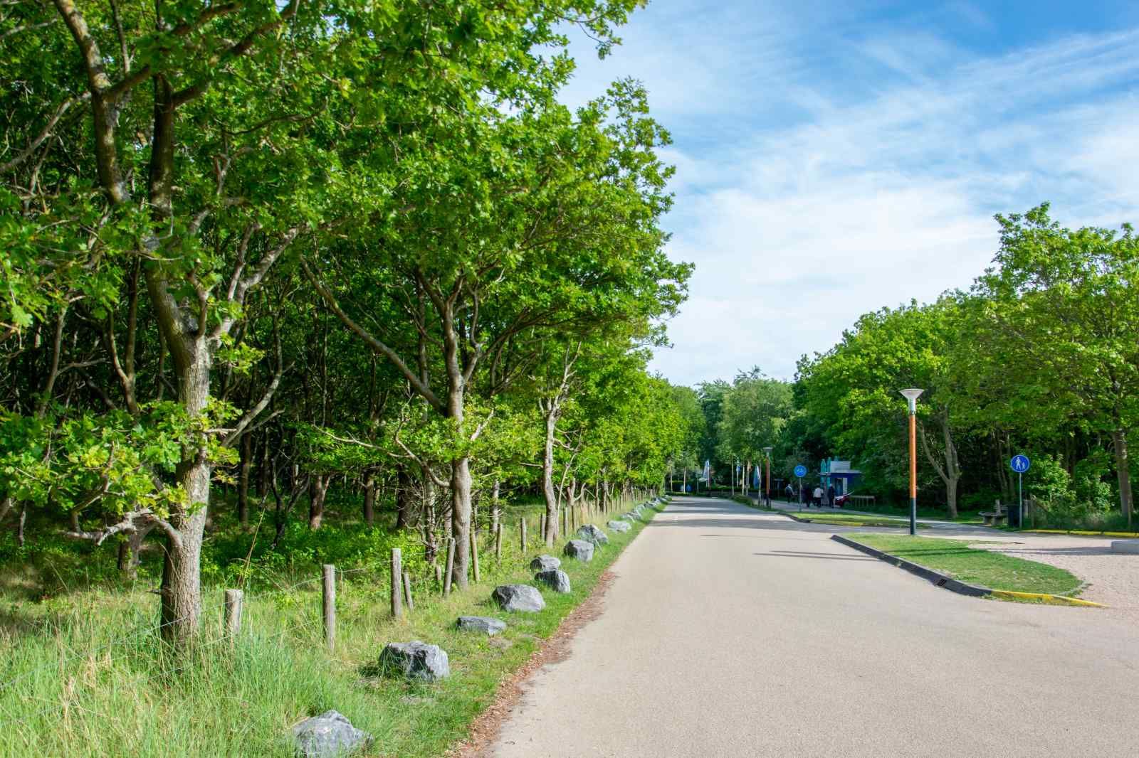 Modern eingerichtete Kueche im Ferienhaus ZE1402 in Oostkapelle, Walcheren, Zeeland.