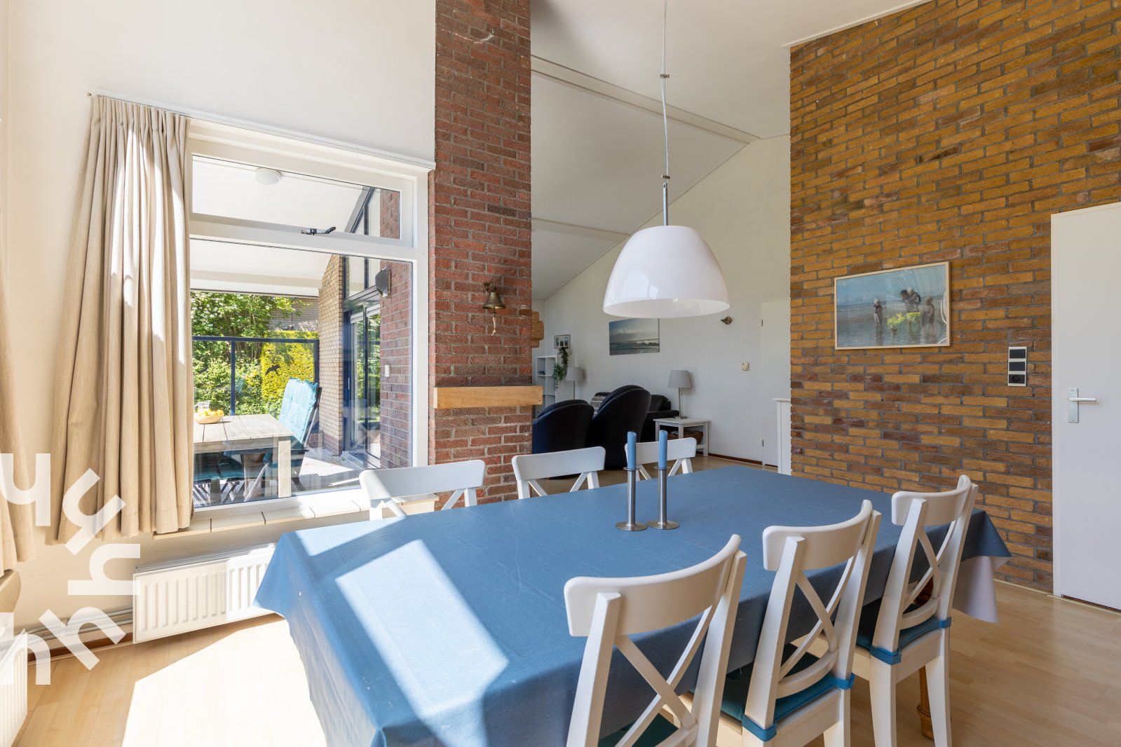 Pferde in der Naehe des Ferienhauses ZE624 in Oostkapelle, Walcheren, Zeeland.