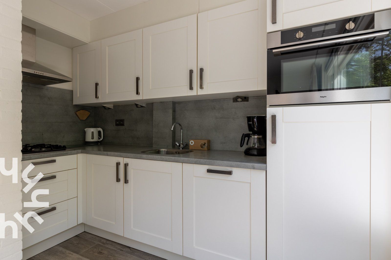 Moderne badkamer in vakantiehuis ZE242 in Oostkapelle, Walcheren, Zeeland.