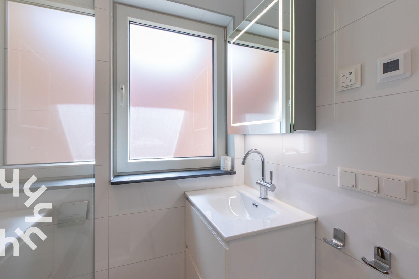 Bedroom with closet in vacation home ZE1508, Westkapelle, Walcheren, Zeeland.