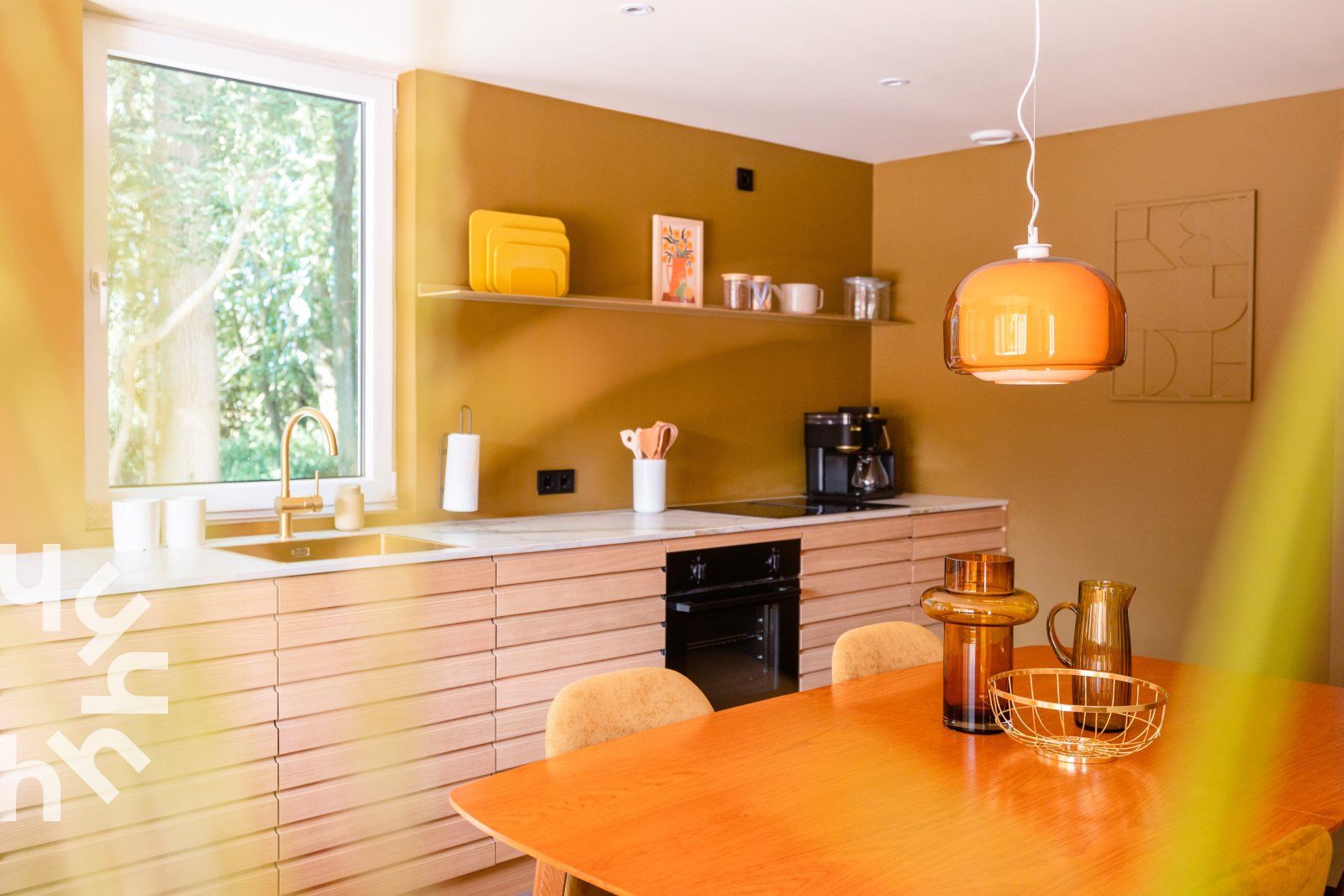 Compact kitchen with modern appliances in vacation home ZE1297, Domburg, Walcheren