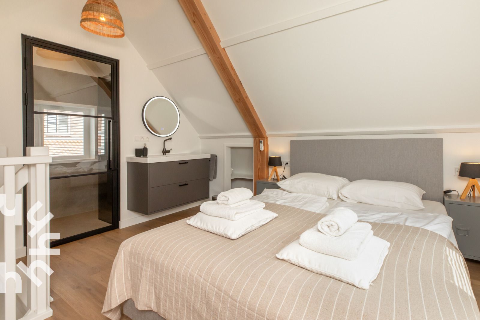 Praktische bijkeuken in vakantiehuis ZE1443 in Domburg, Walcheren, Zeeland.