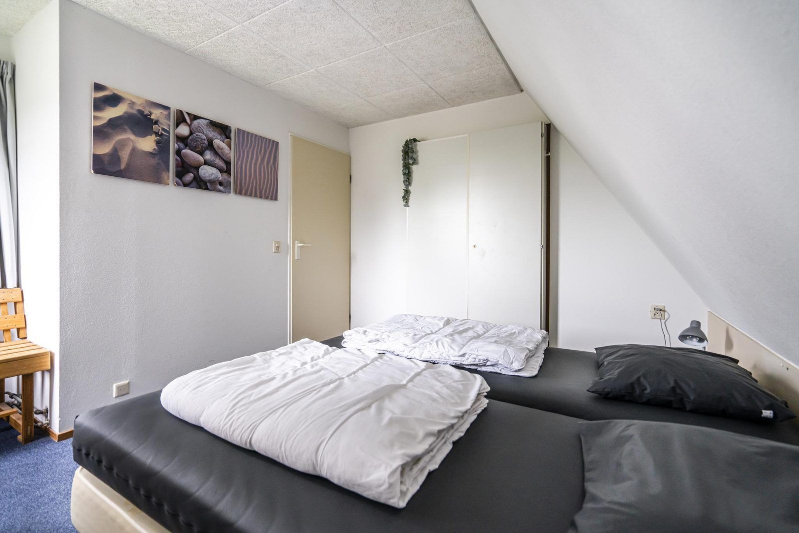 Modernes Badezimmer mit Badewanne in VZ969 Freistehendes Ferienhaus in Vlissingen, Walcheren.