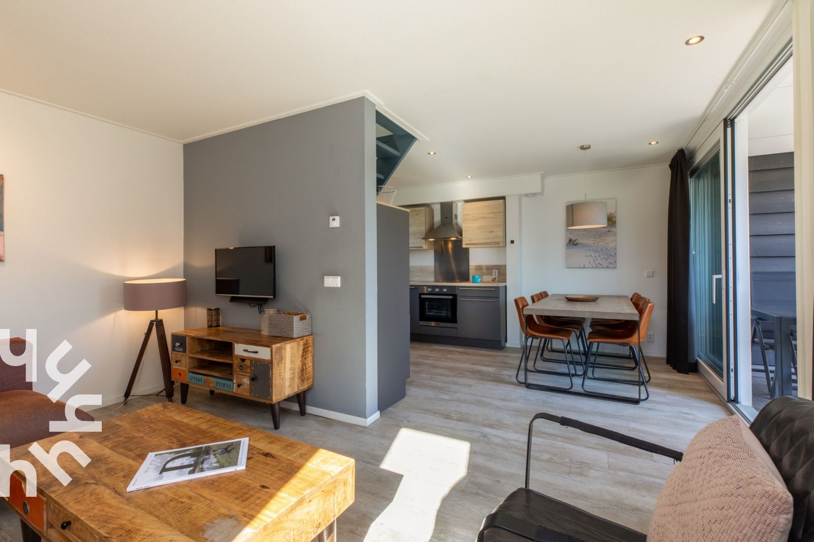 Moderne keuken in vakantiehuis ZE1445 in Aagtekerke, Walcheren met alle voorzieningen.