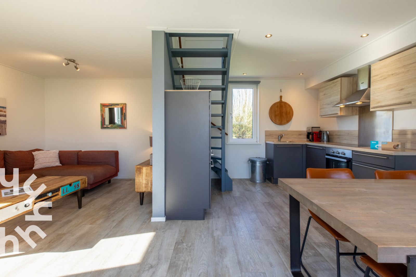 Omgeving van ZE1445 in Aagtekerke, Walcheren met paarden en landelijke sfeer.