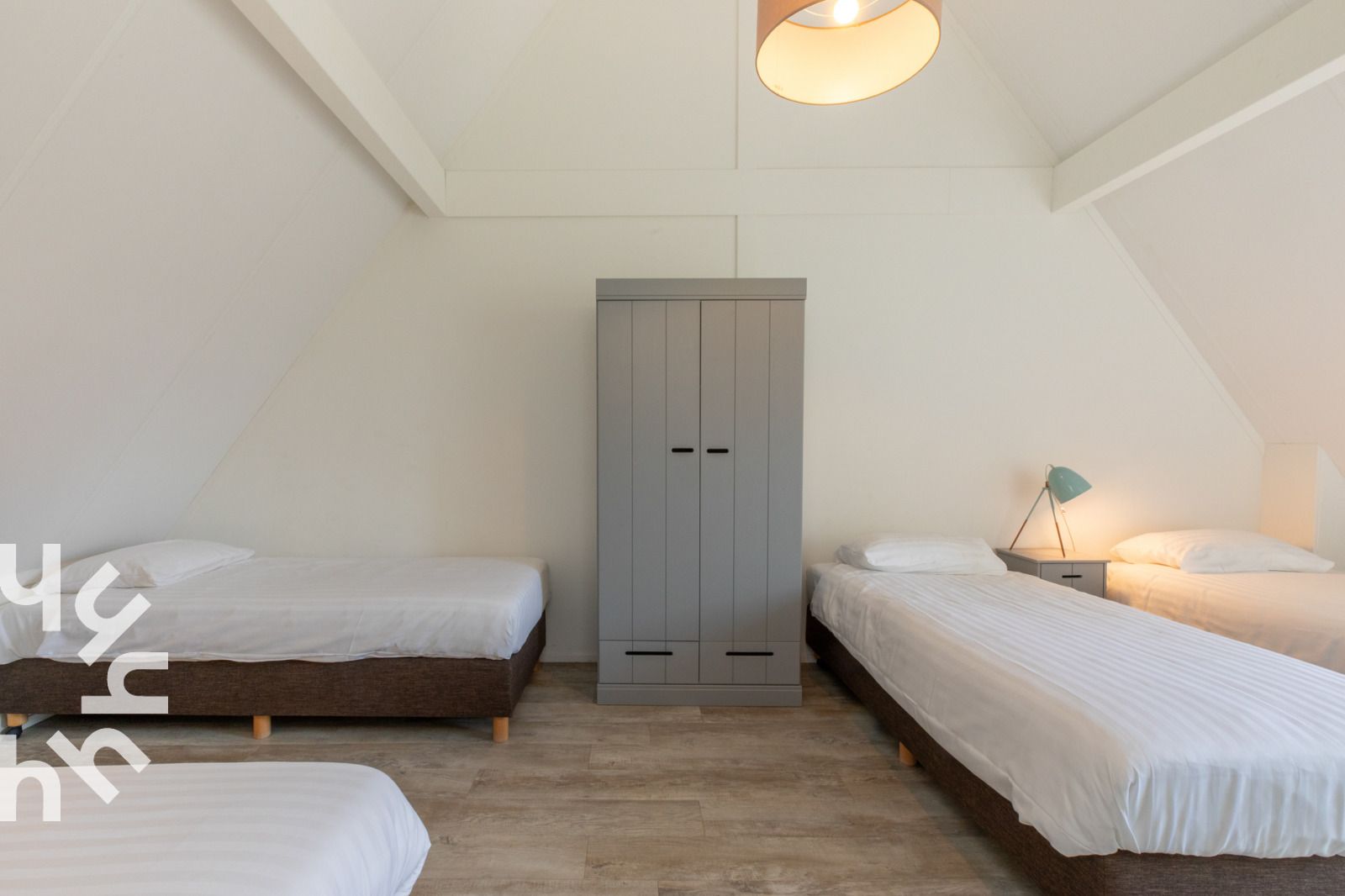 Slaapkamer met uitzicht in vakantiehuis ZE1445, Aagtekerke, Walcheren.