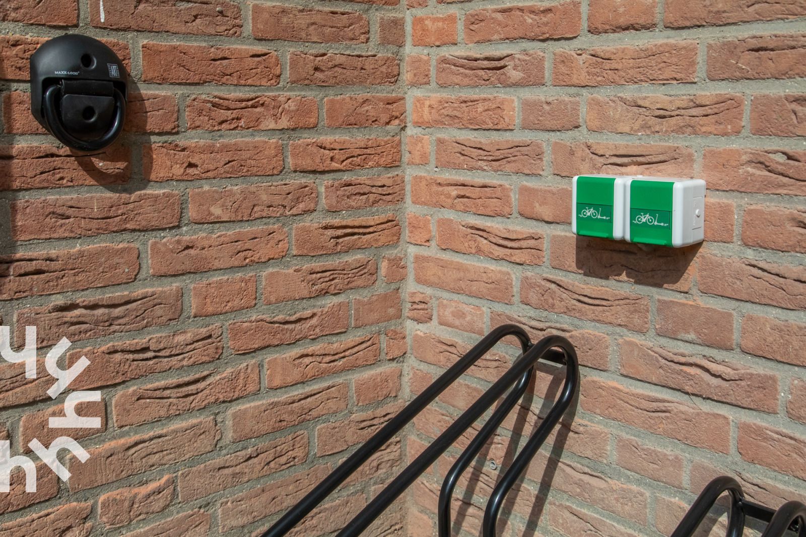 Moderne badkamer van vakantiehuis ZE1487 in Aagtekerke, Walcheren met luxe douche.