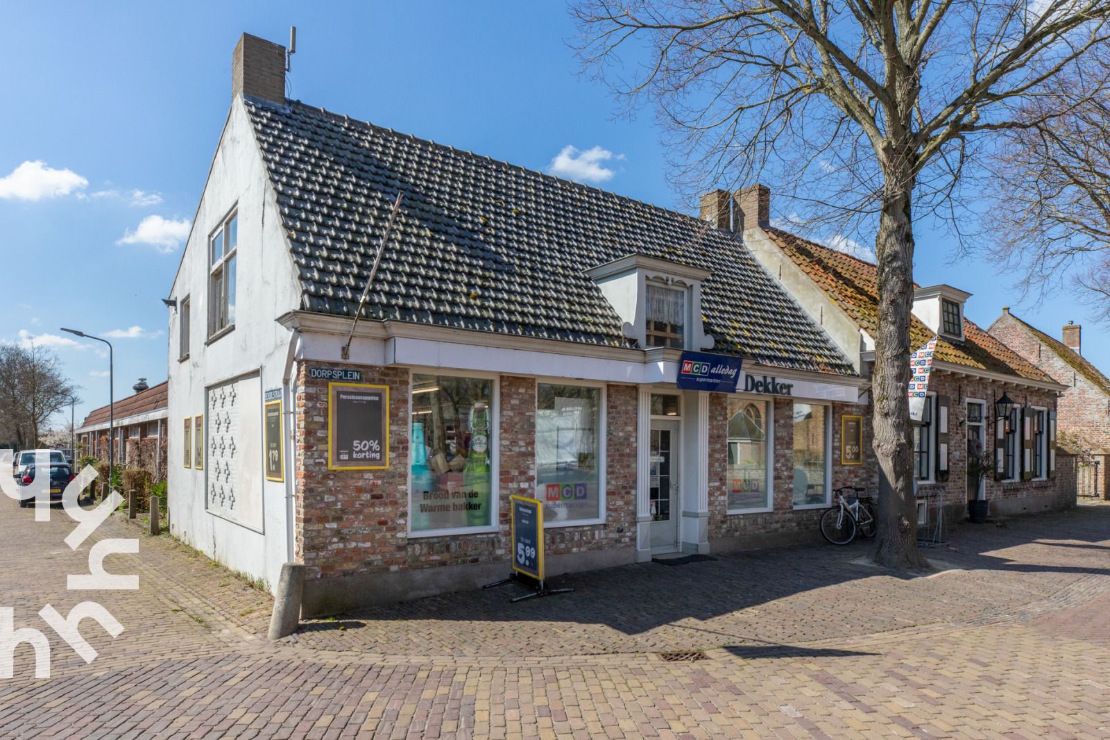 Slaapkamer van vakantiehuis ZE1487 in Aagtekerke, Walcheren met uitzicht op het terras.