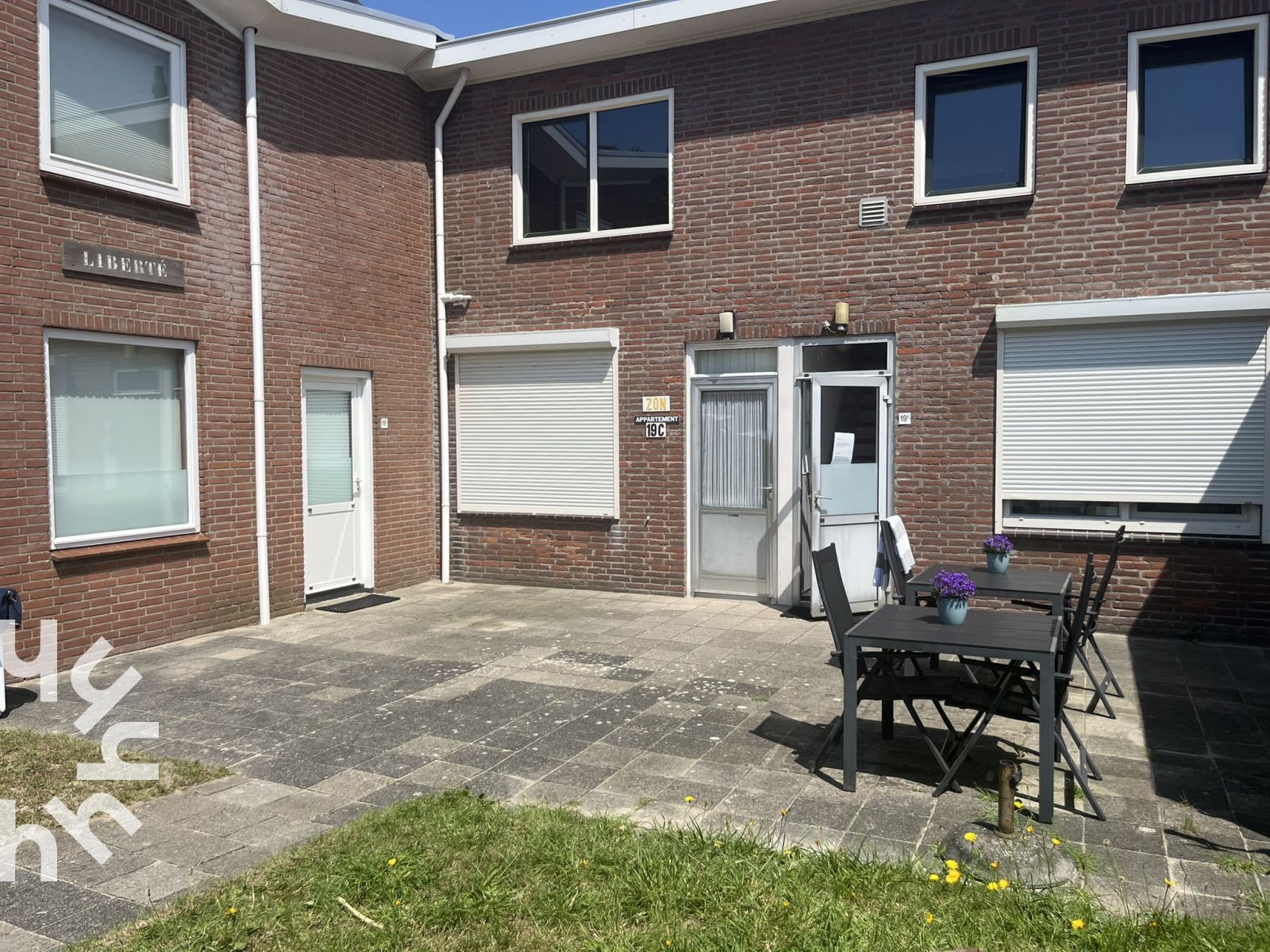 Bedroom with comfortable bed in vacation home ZE303, Zoutelande, Walcheren, Zeeland.