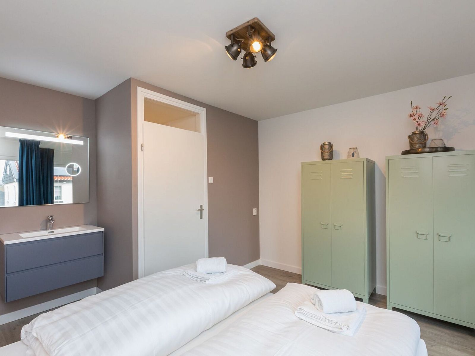 Guest house 6207137 - Holiday property Walcheren - Vakantiehuis ZeeuwseZon